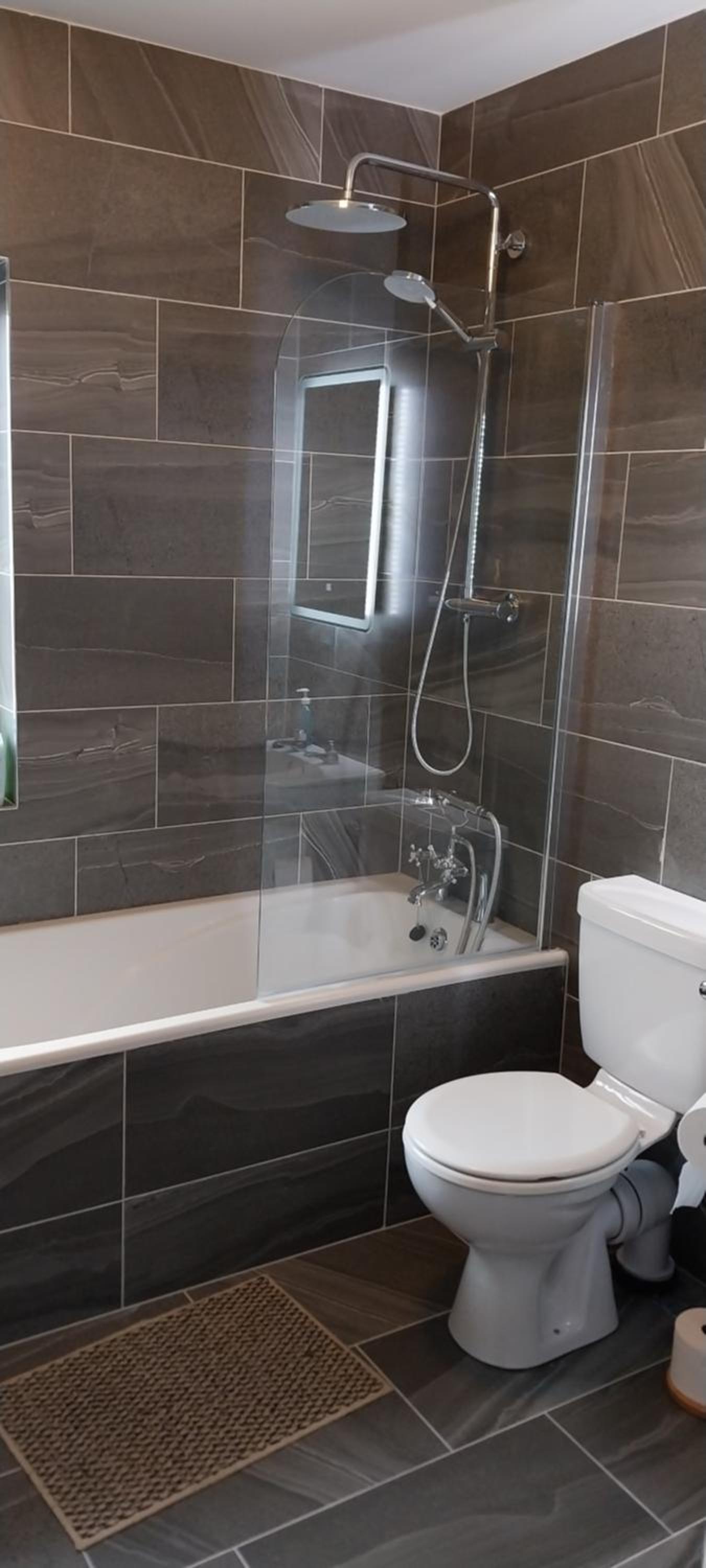 Double Room with Shared Bathroom photo 2