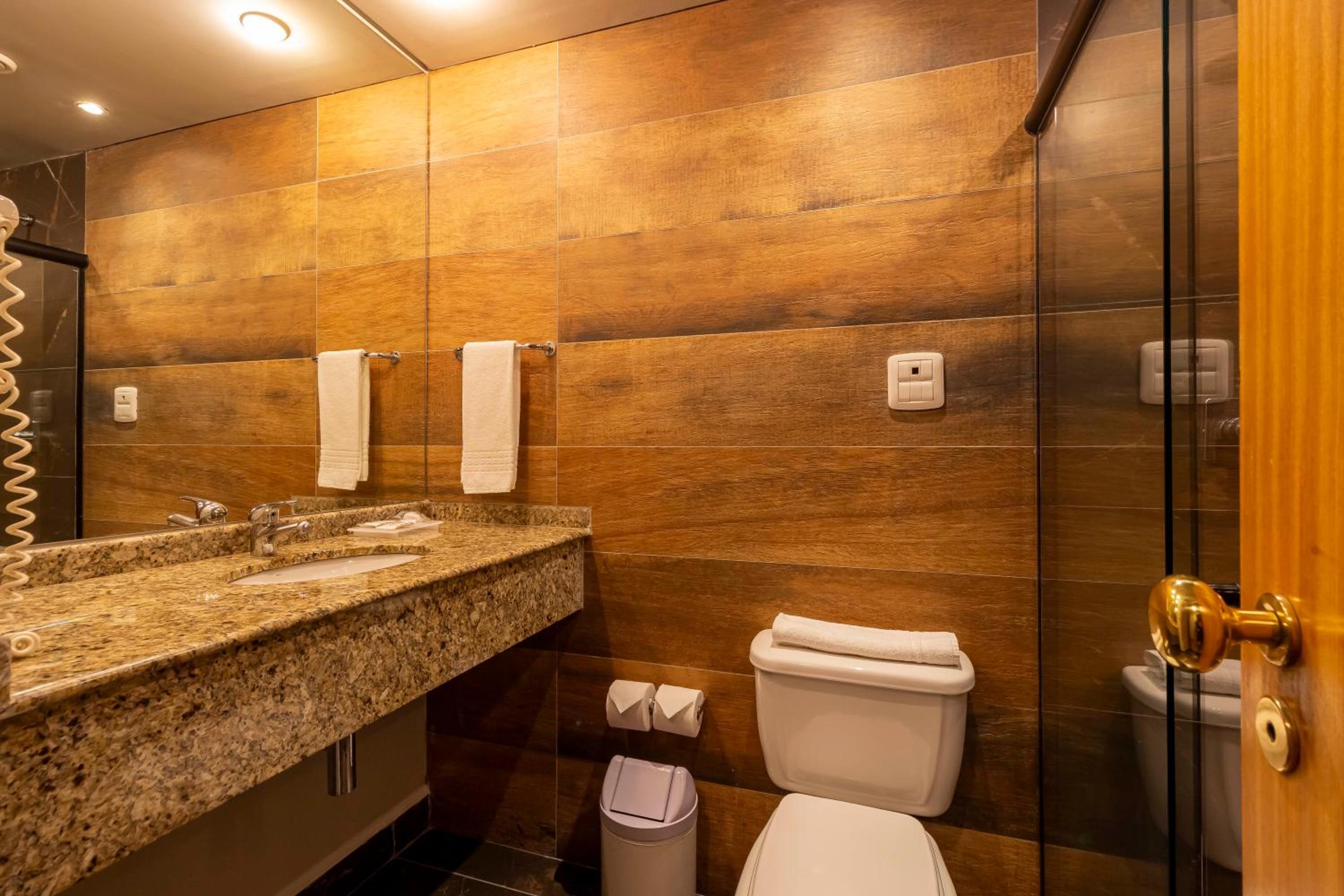Standard Triple Room - Photo 4