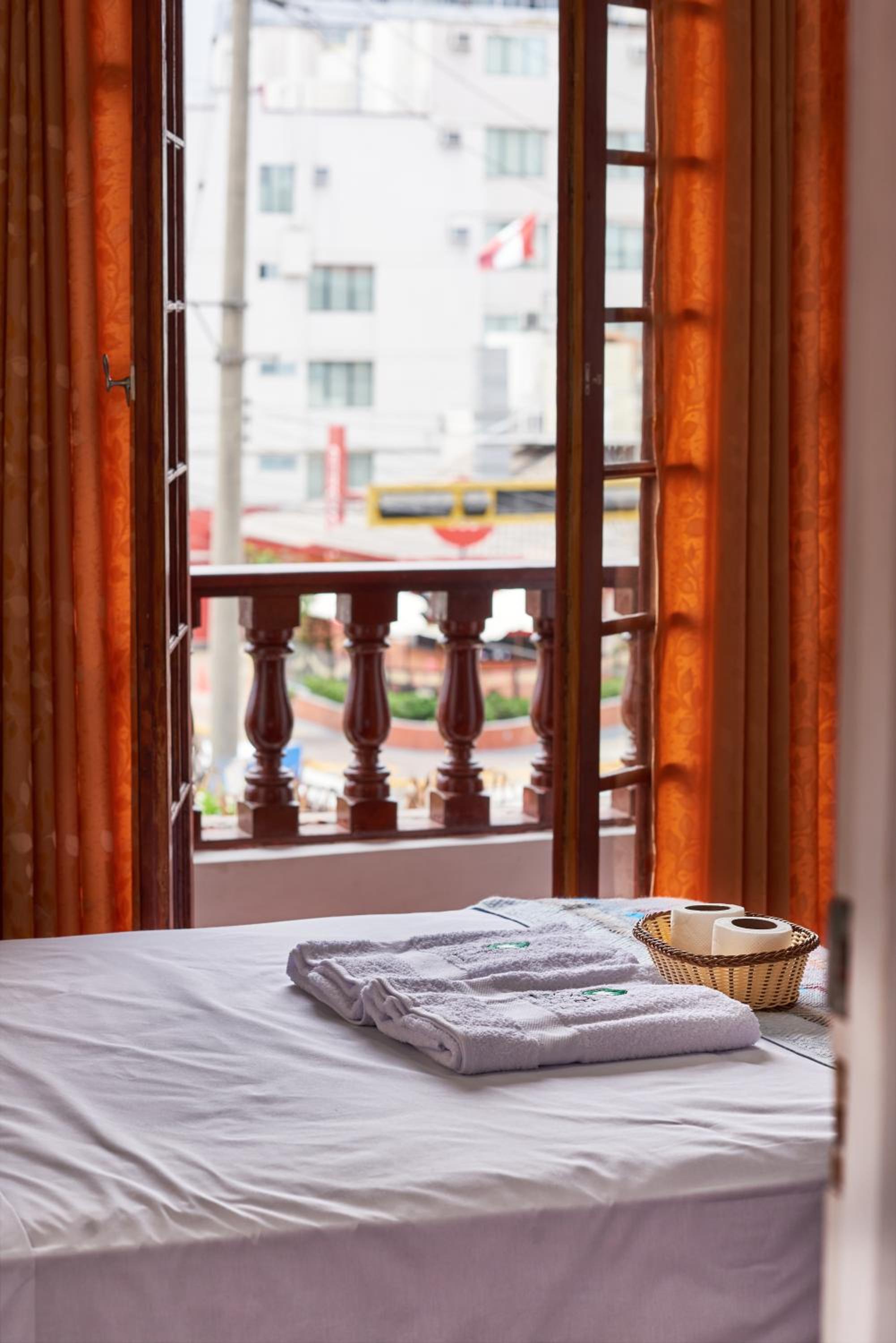 Deluxe Double Room with Balcony photo 2