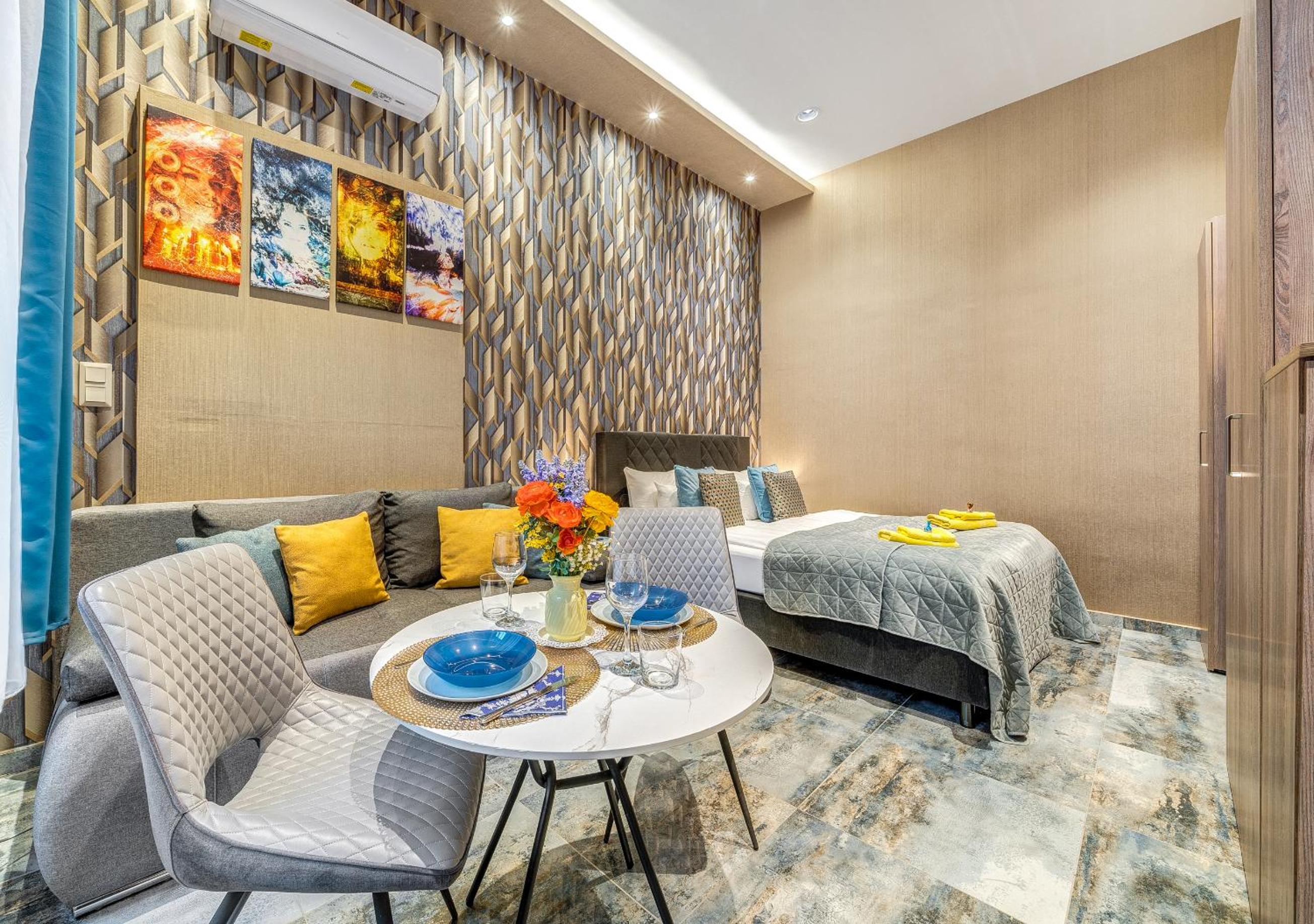 Studio Apartment