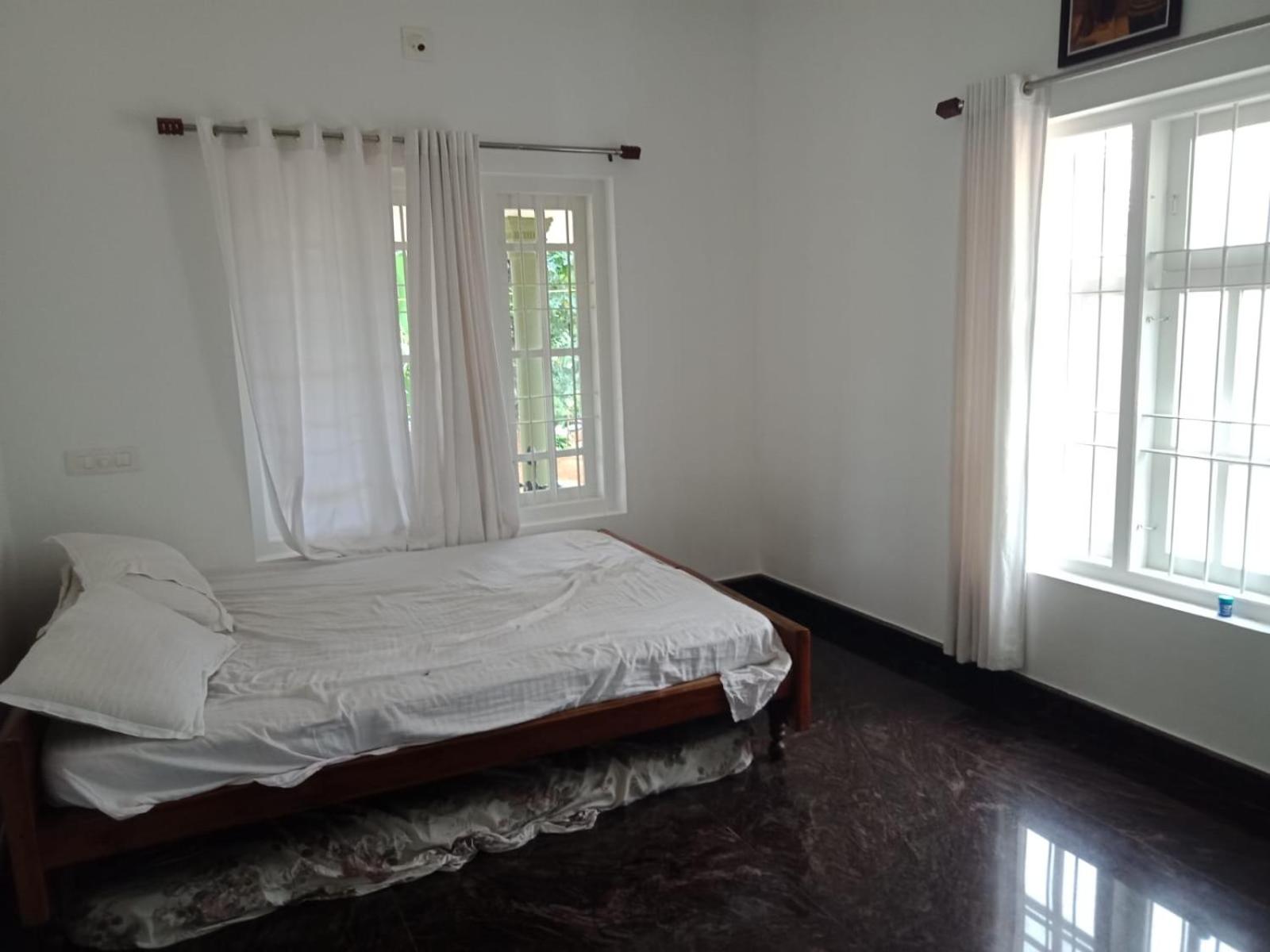 Two-Bedroom House photo 3