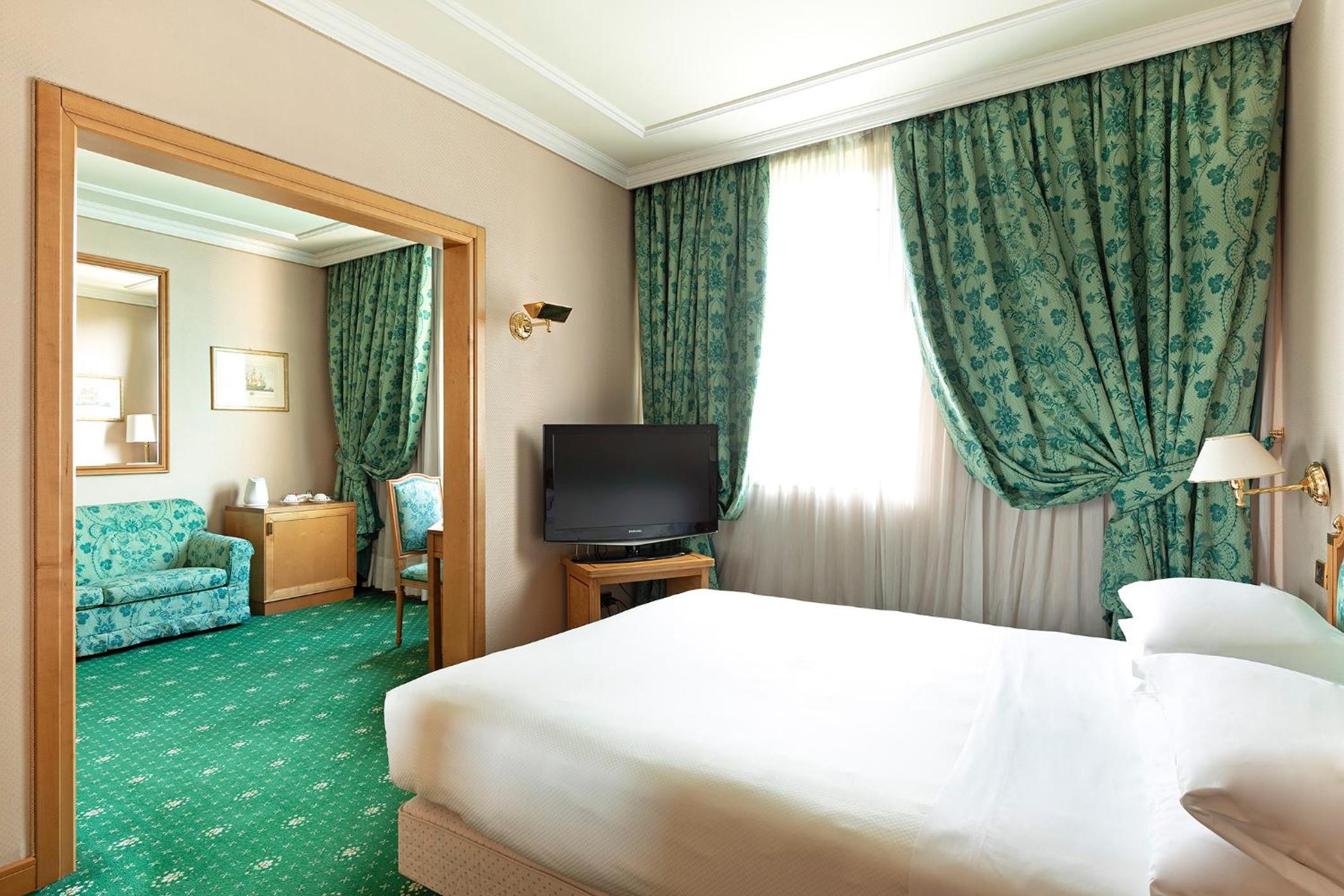 Classic Triple Room - Photo 2
