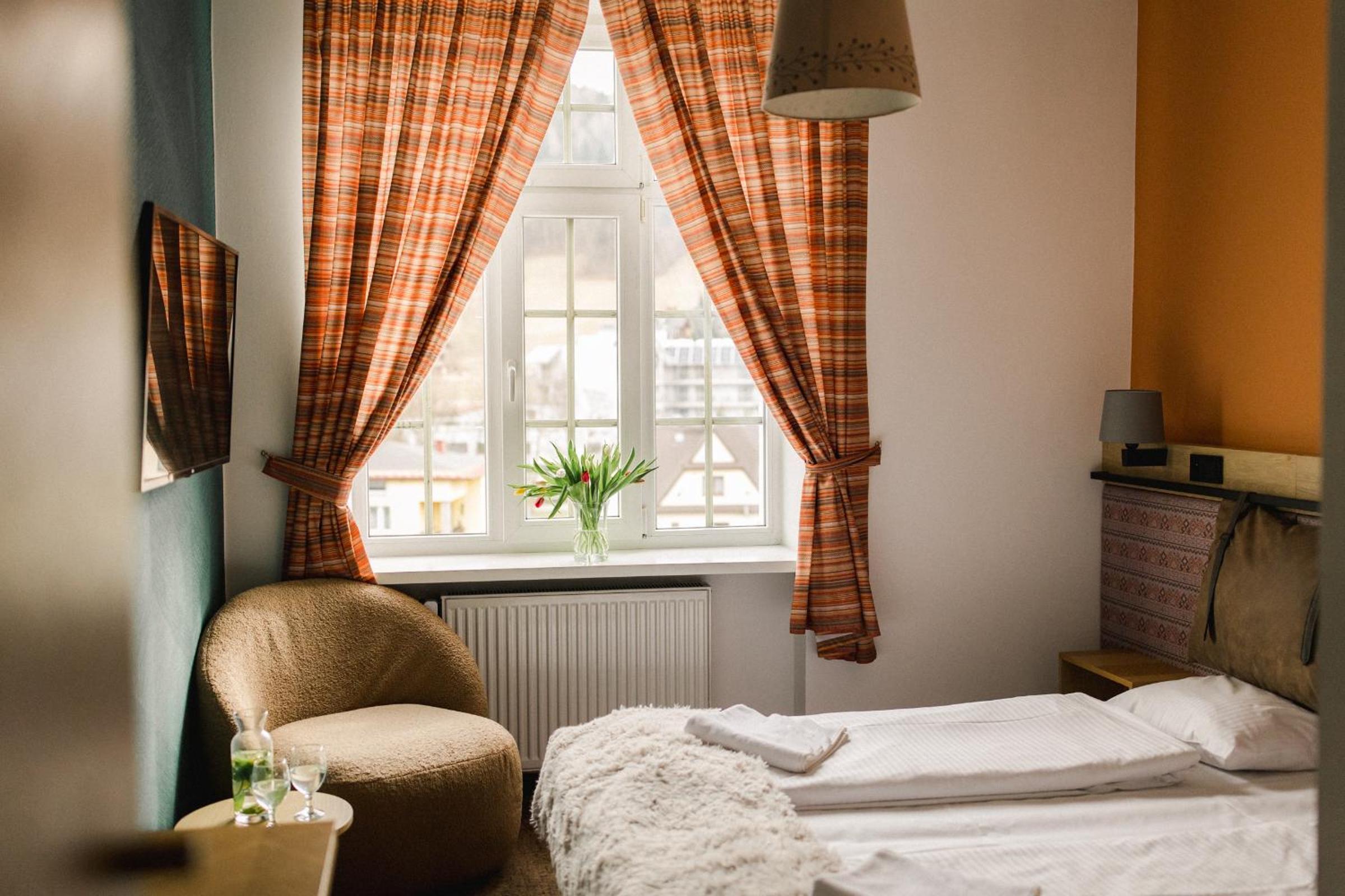 Double Room - Photo 3