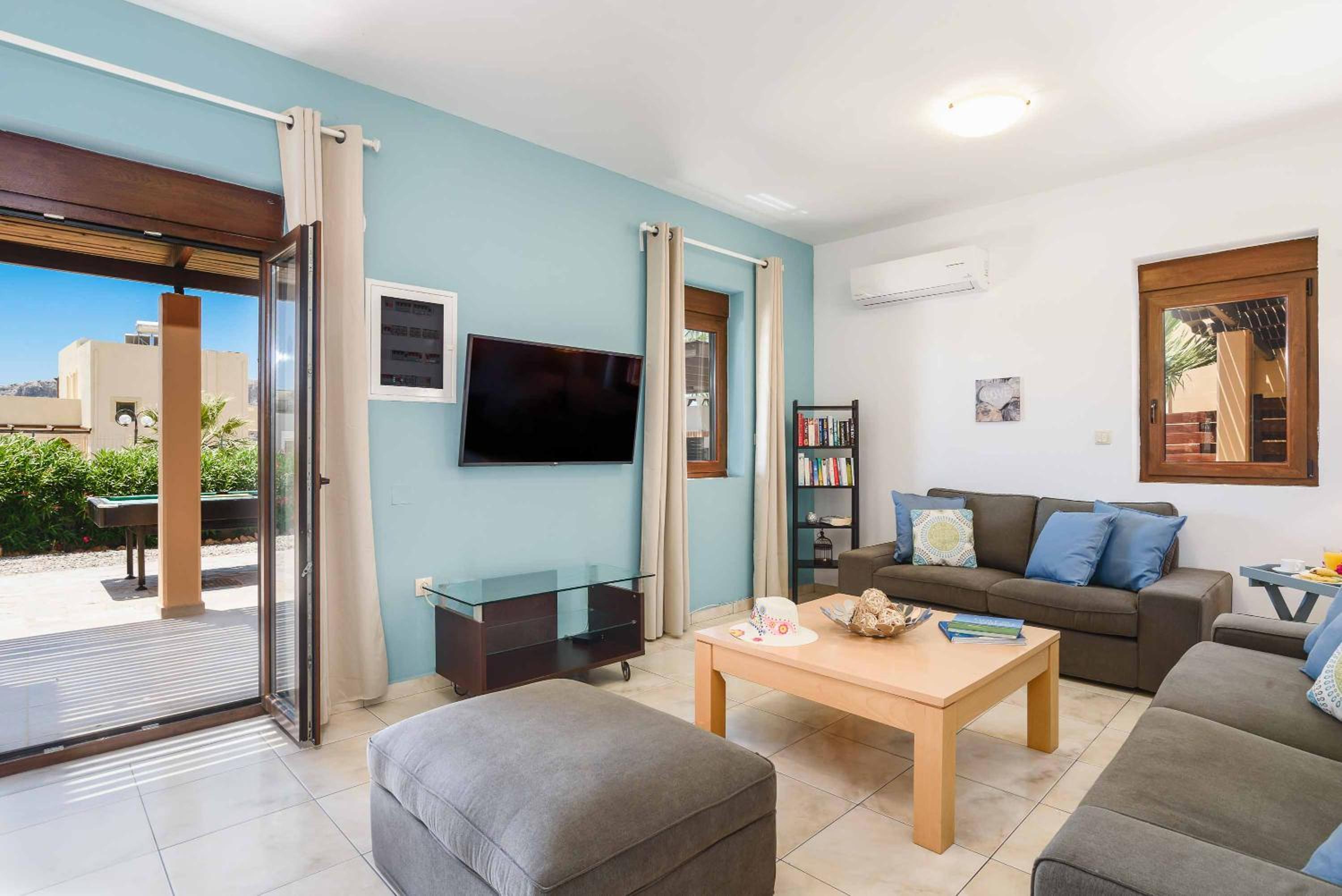 Villa photo 3