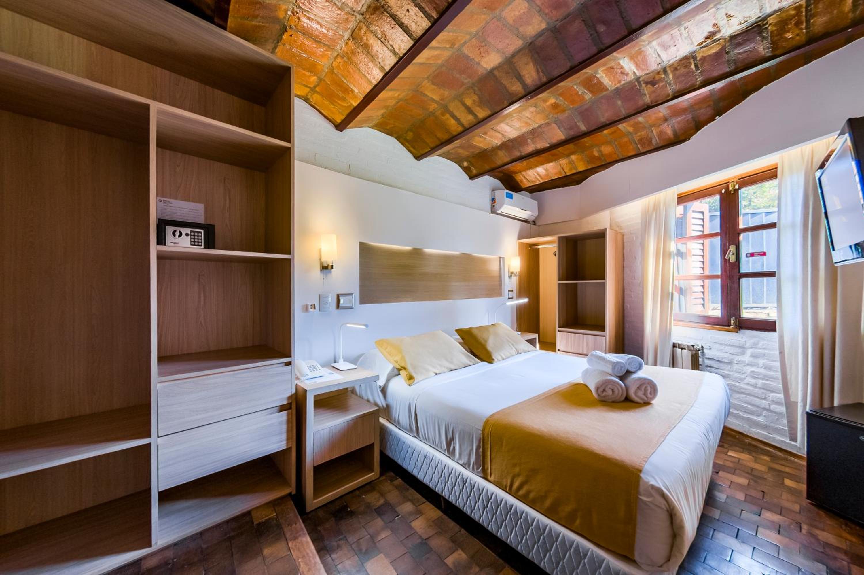 Budget Double Room photo 1