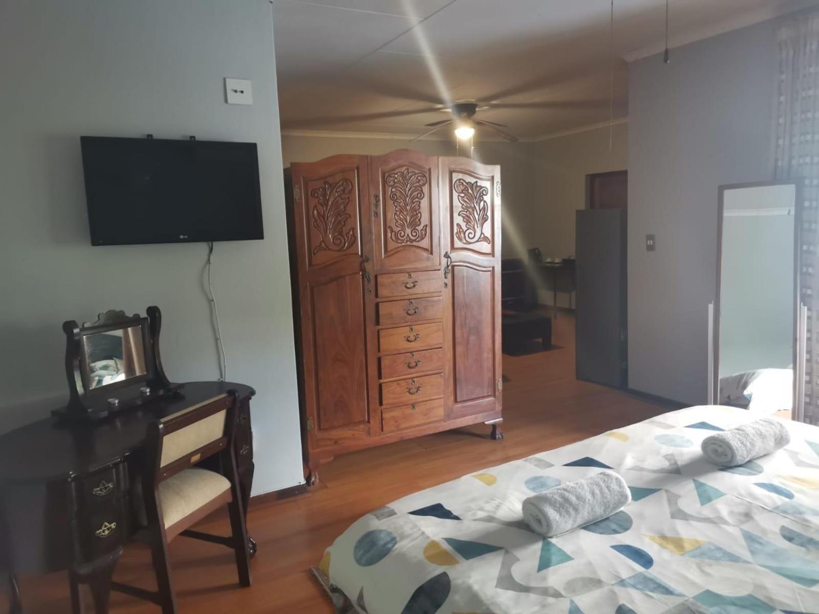 Standard Double Room With Fan photo 1