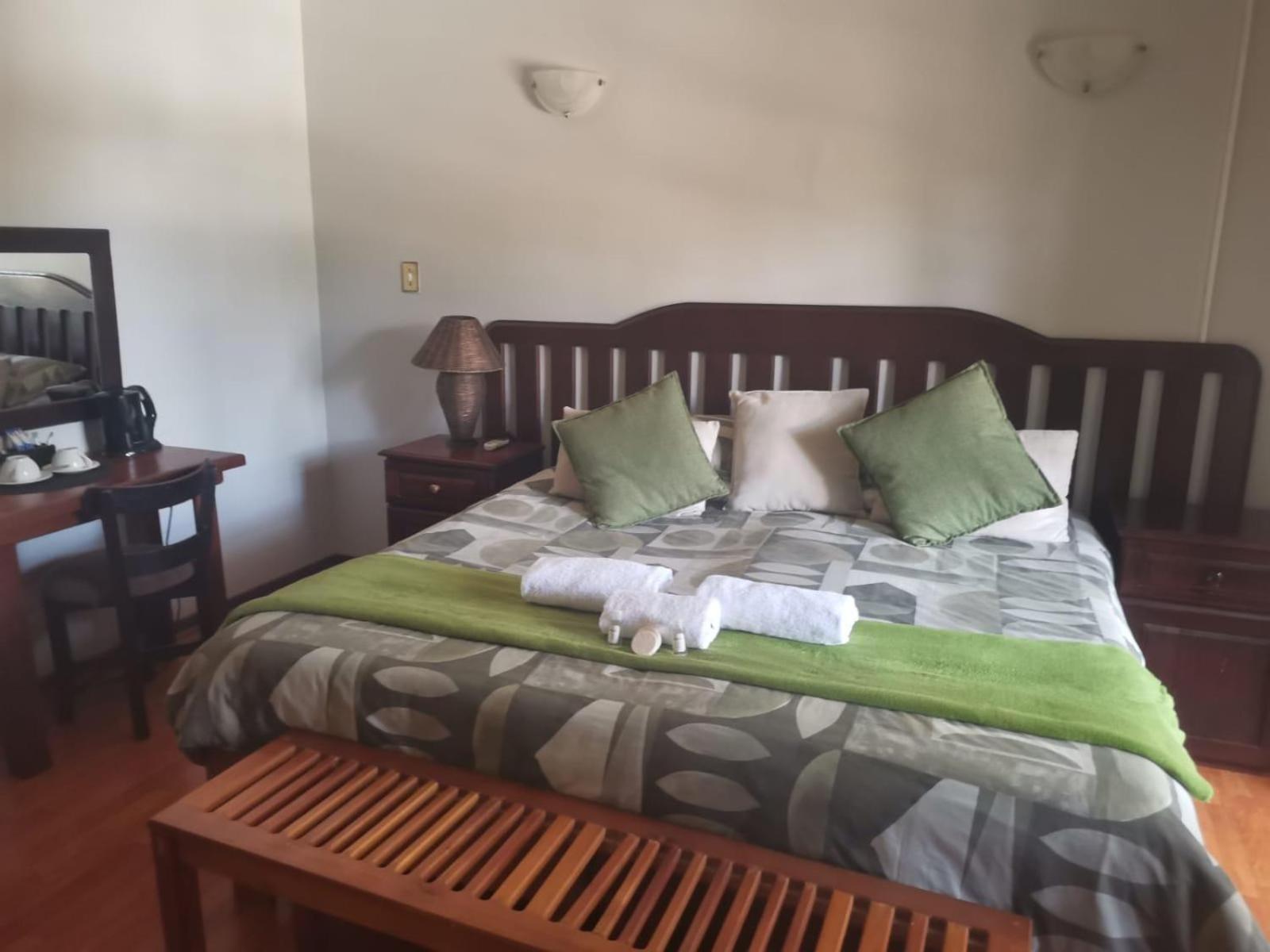 Standard King Room photo 3