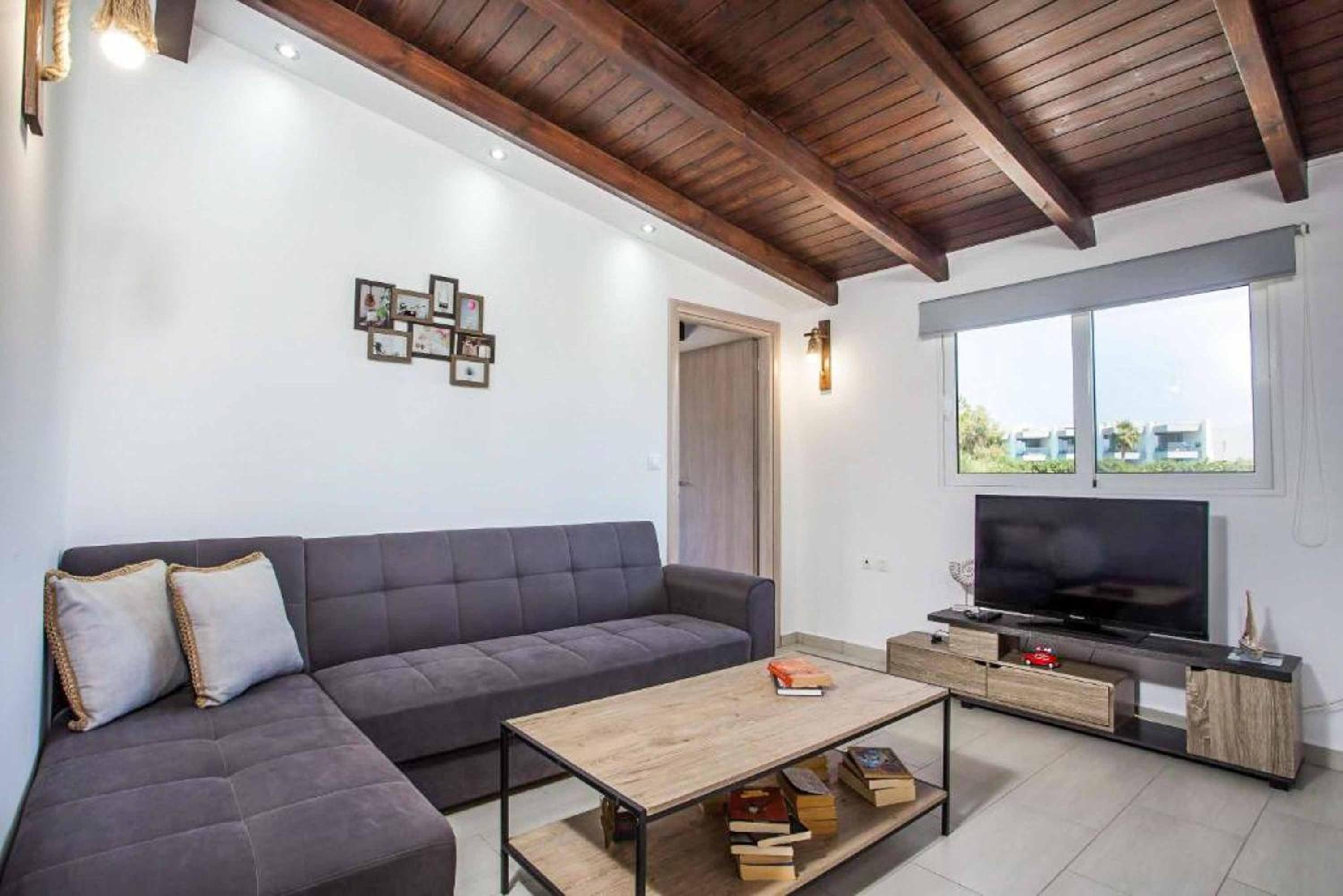 Villa photo 3