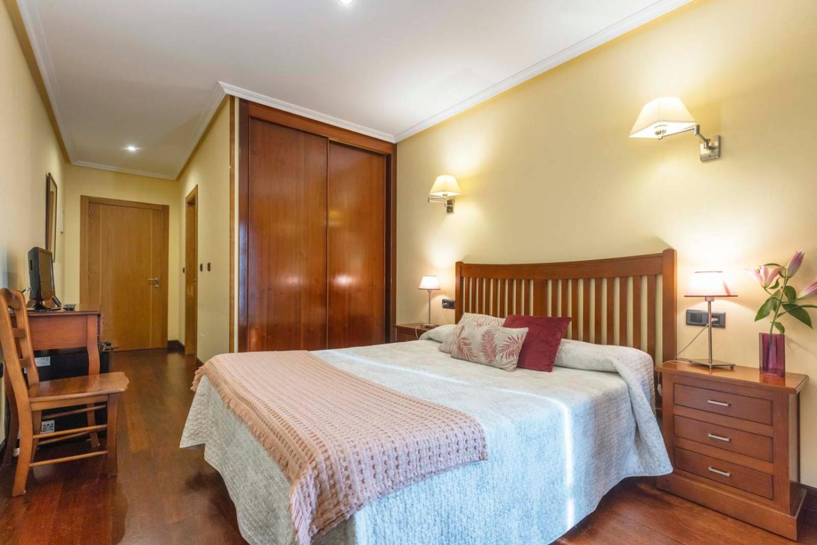 Double Room - Photo 7