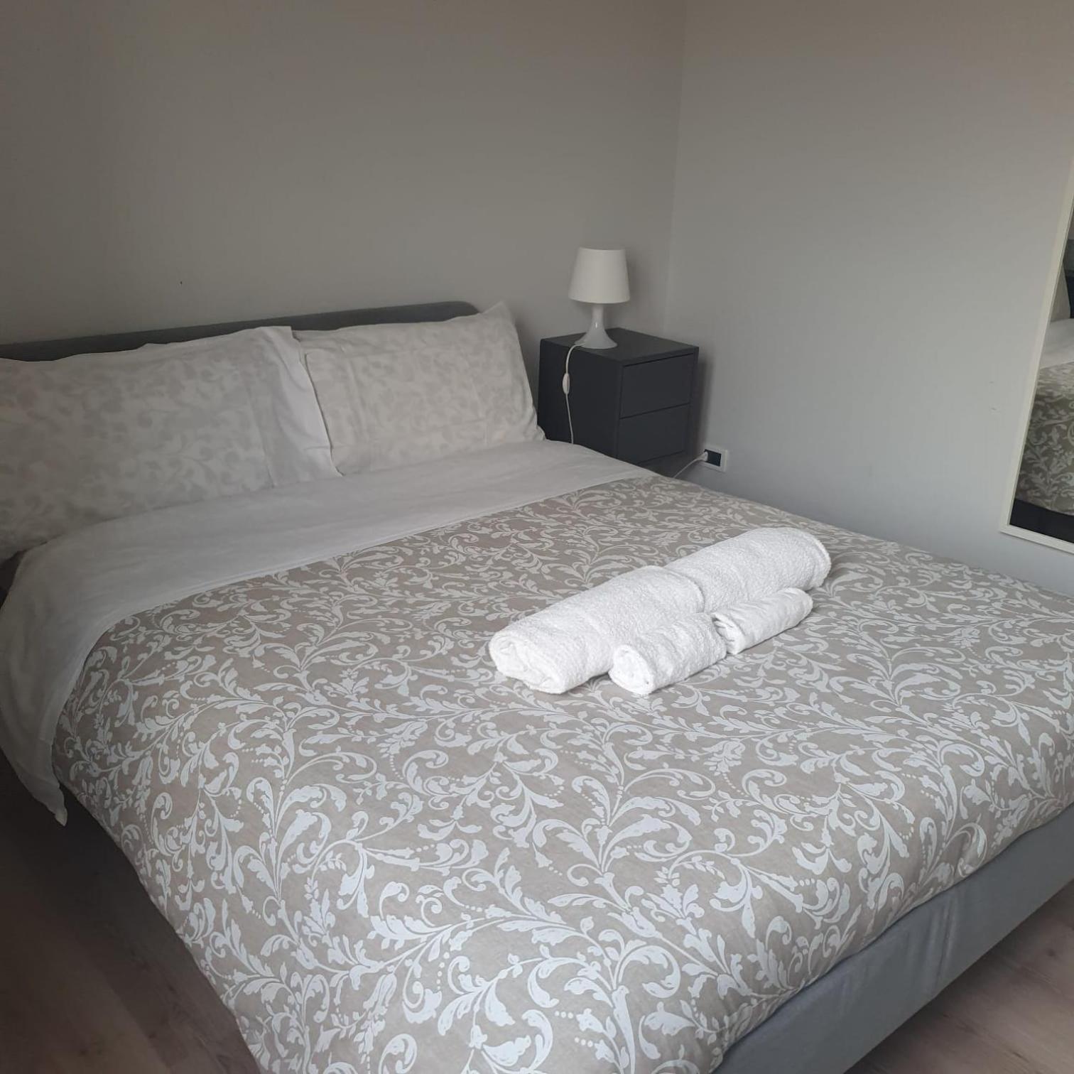 Double Room with Shared Bathroom photo 2