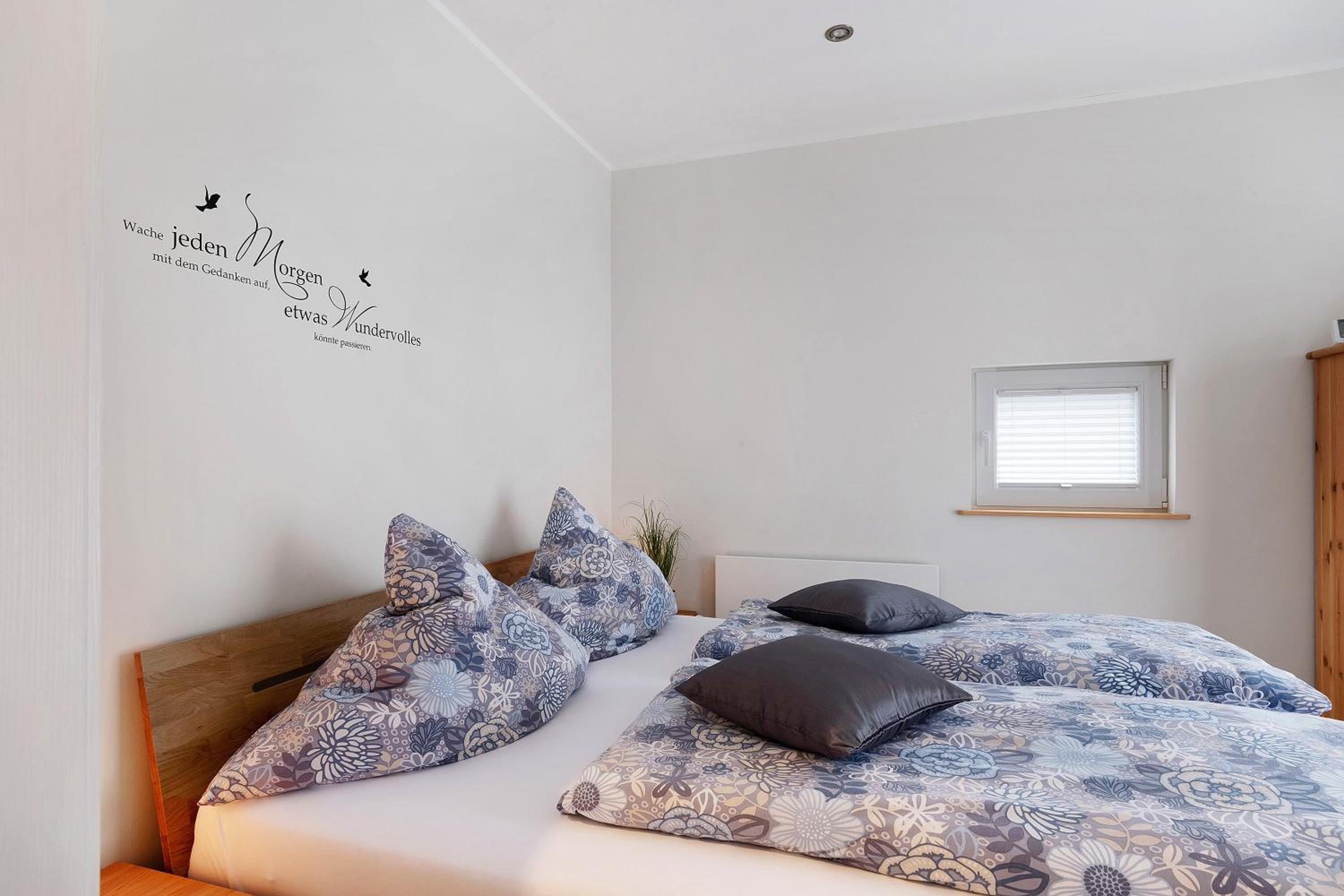 One-Bedroom Apartment with Garden View photo 3