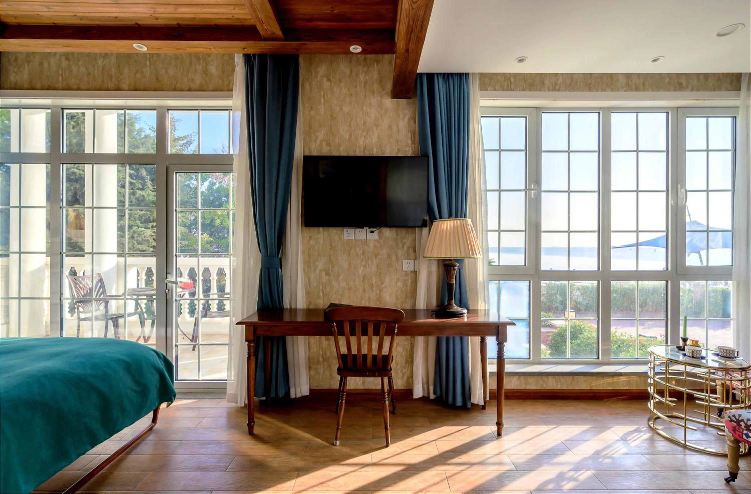 Deluxe Double Room with Balcony and Sea View photo 3