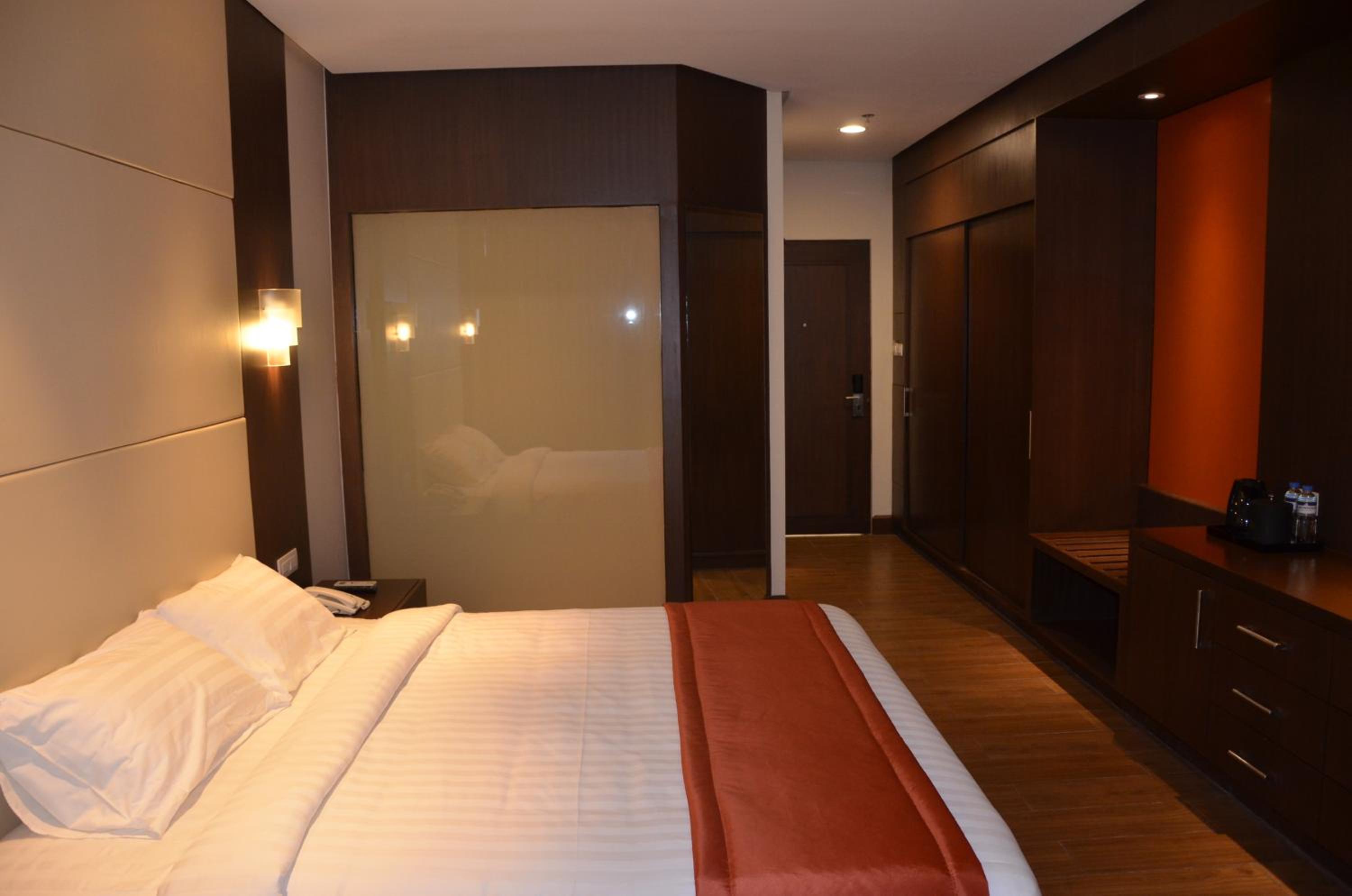 Superior King Room photo 3