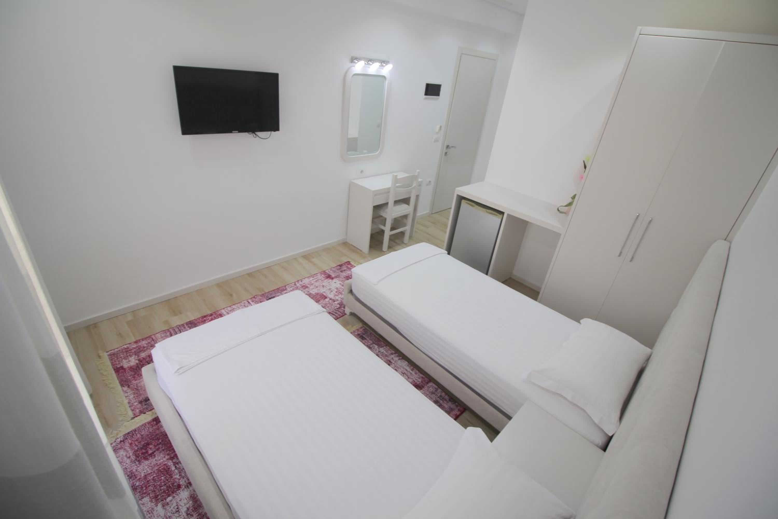 Twin Room with Balcony photo 2