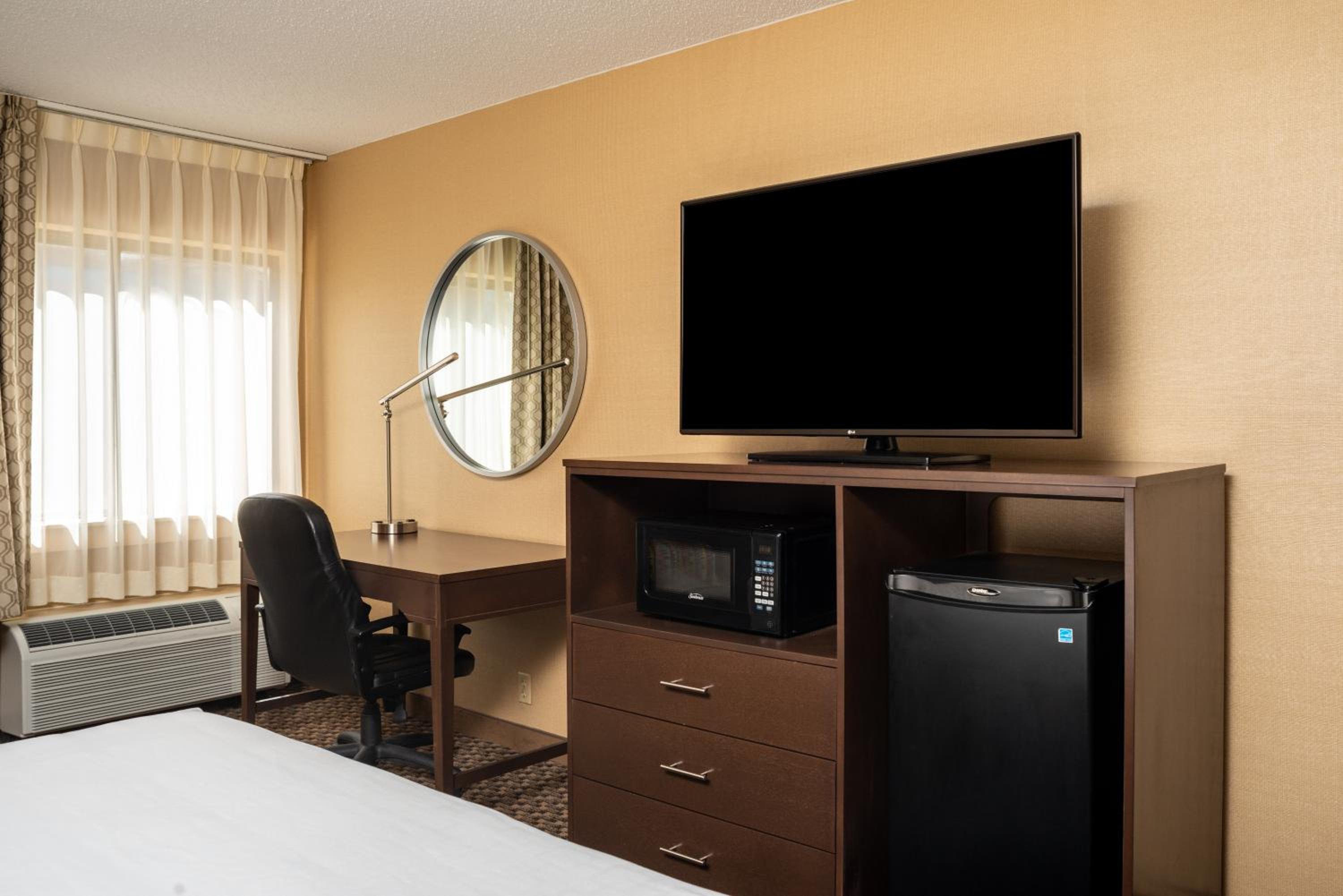 Clarion Pointe Harrisonburg