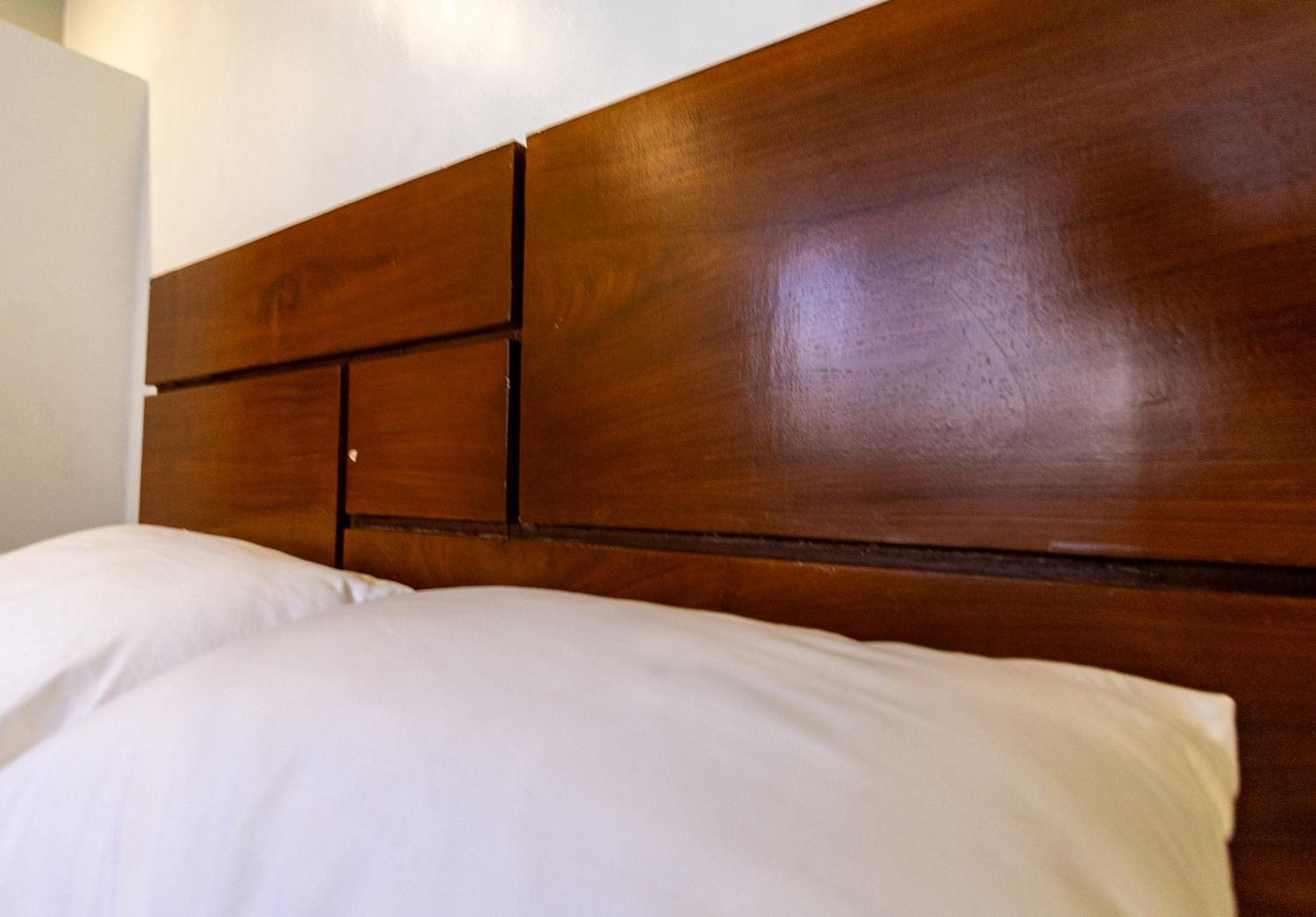 Budget Double Room - Photo 3
