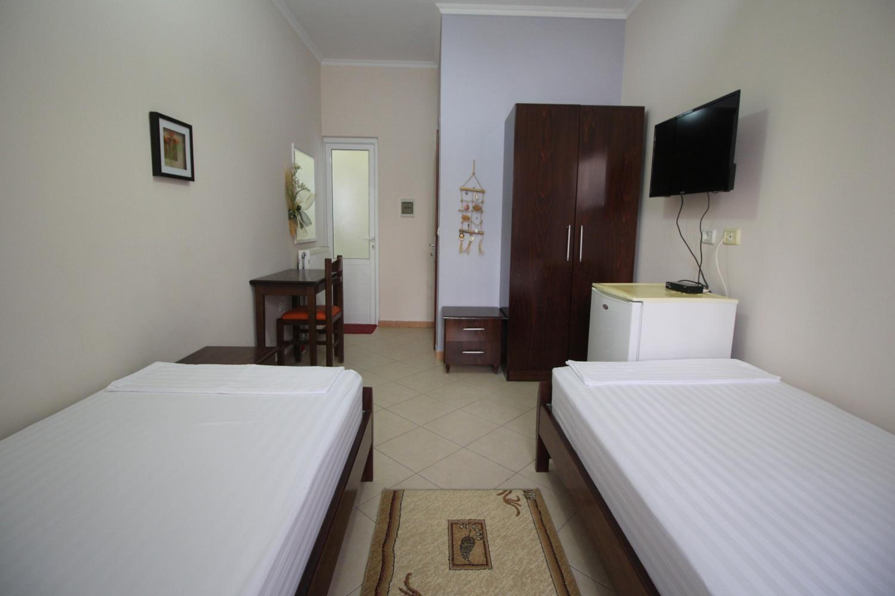 Twin Room with Balcony photo 2