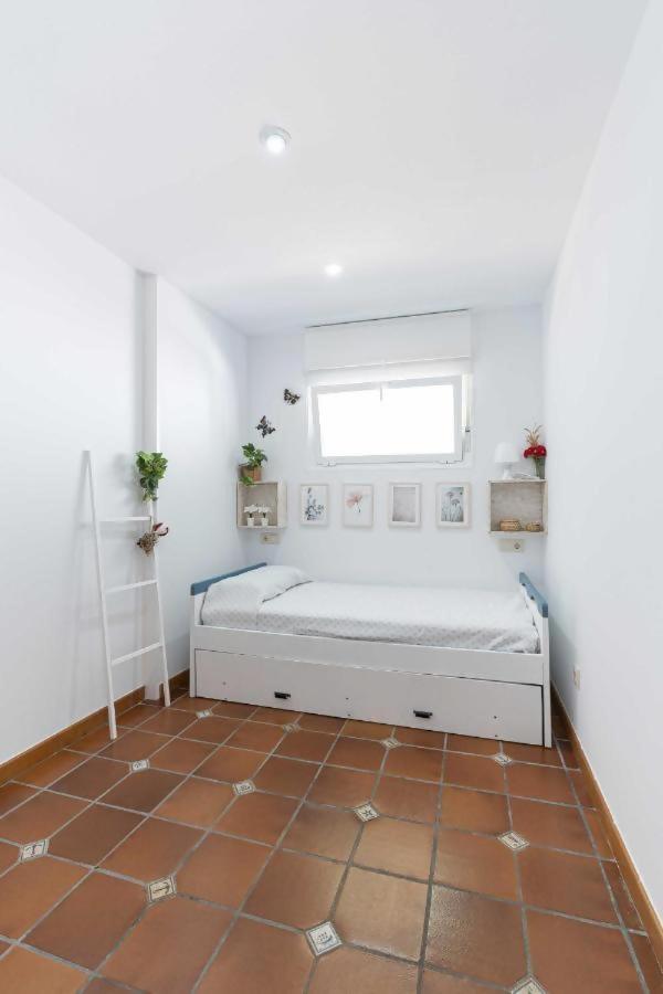 Two-Bedroom House photo 3