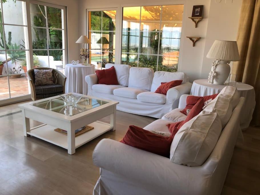 Casa de cuatro habitaciones
