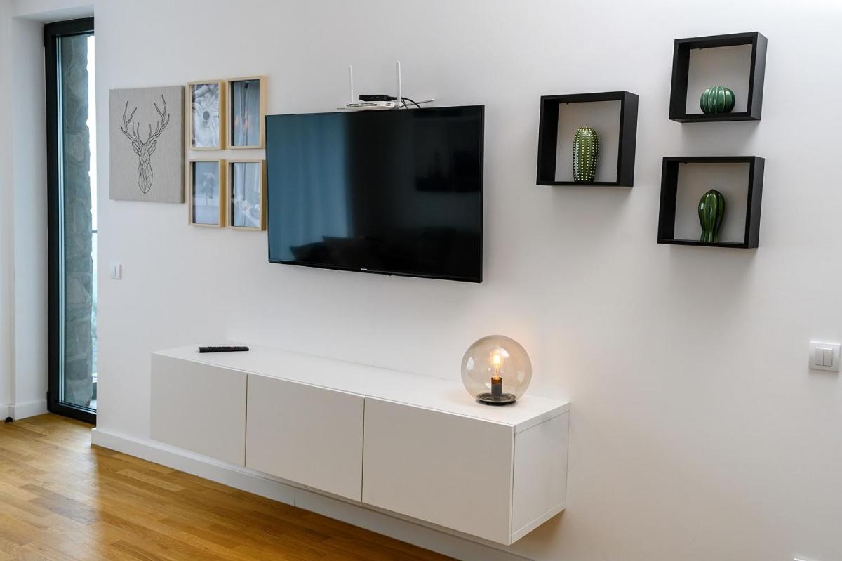 Apartment photo 1