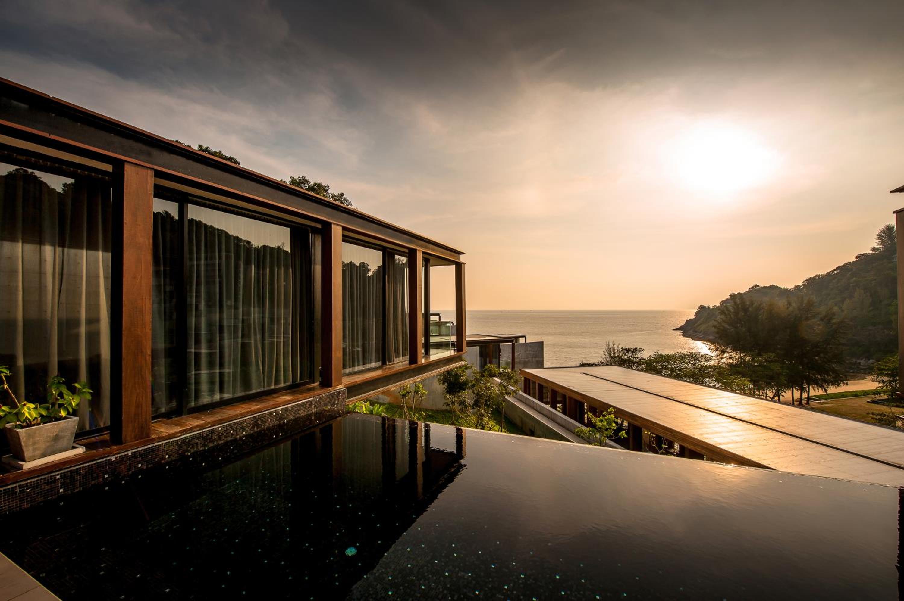 One Bedroom Pool Villa High Bay