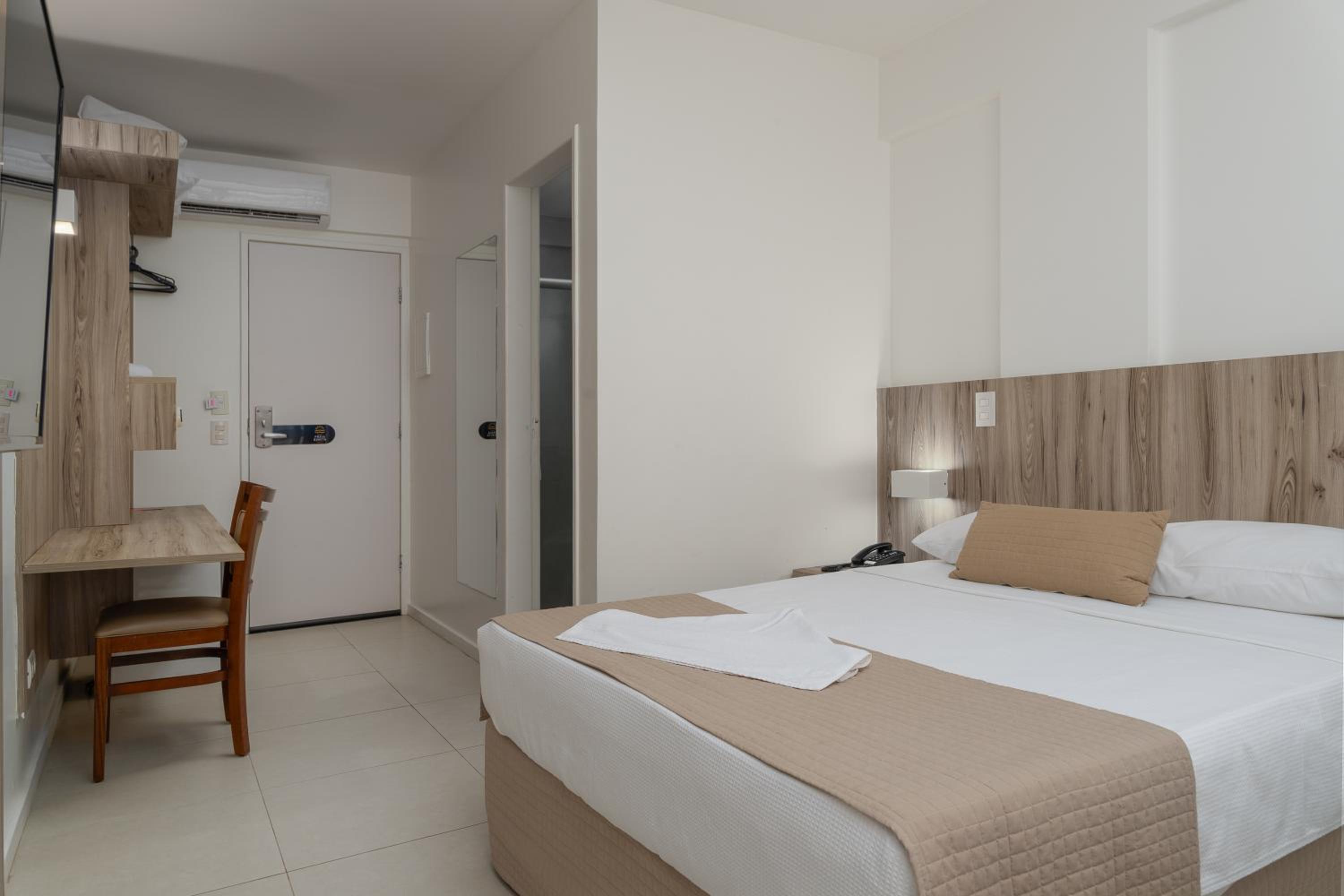 Premium Double Room (no sea view) photo 2