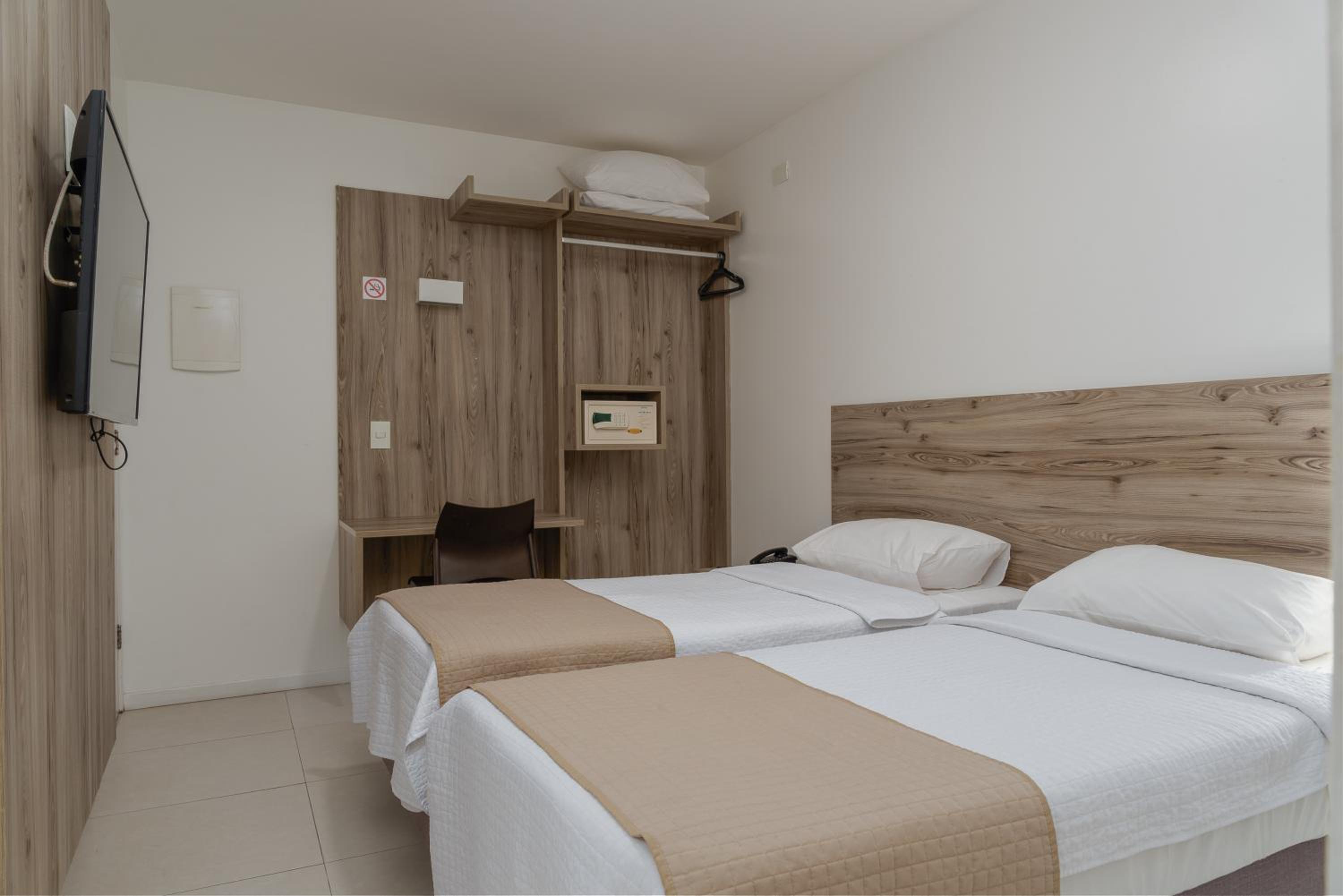 Twin Room (no sea view) photo 2