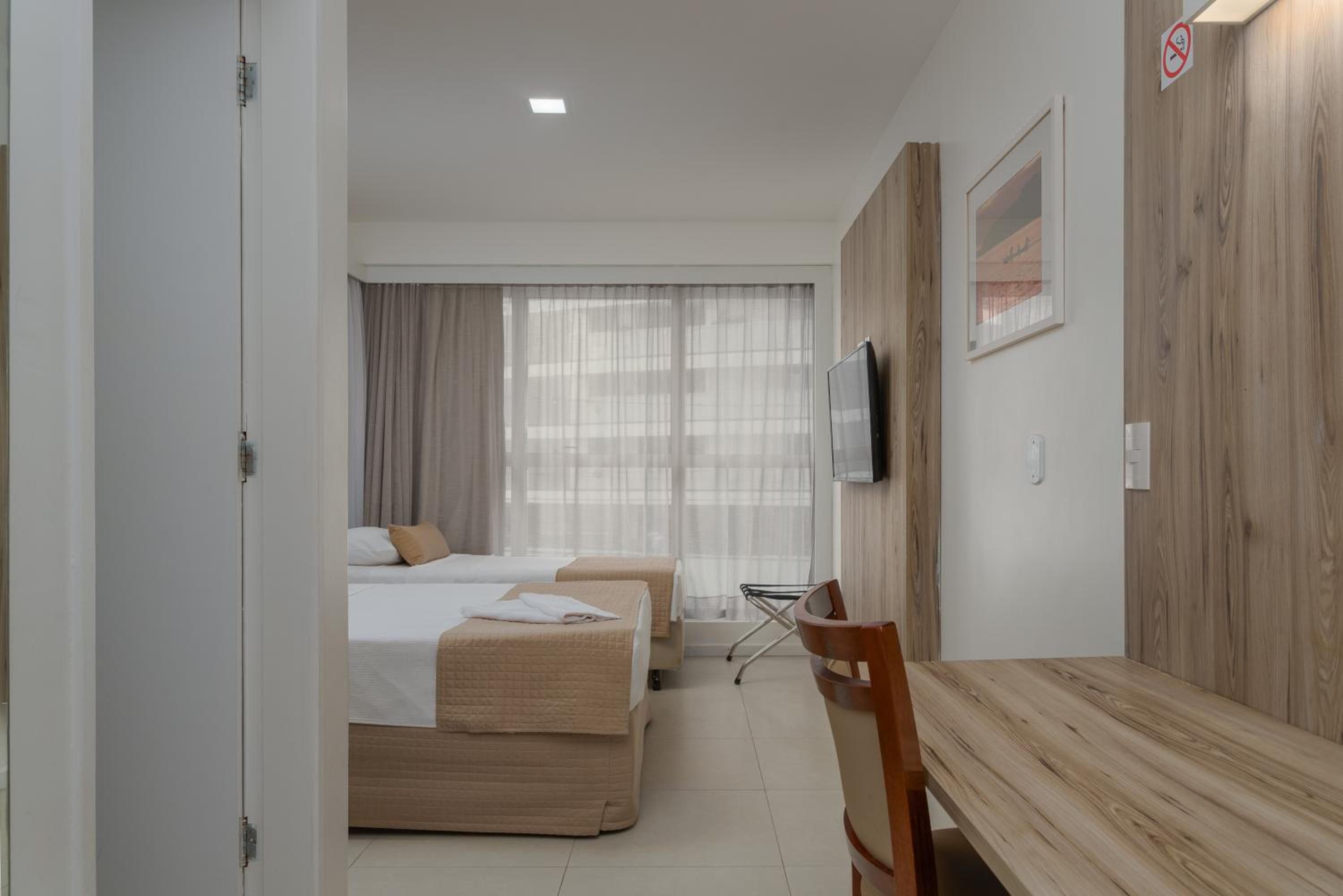 Room with City View photo 1