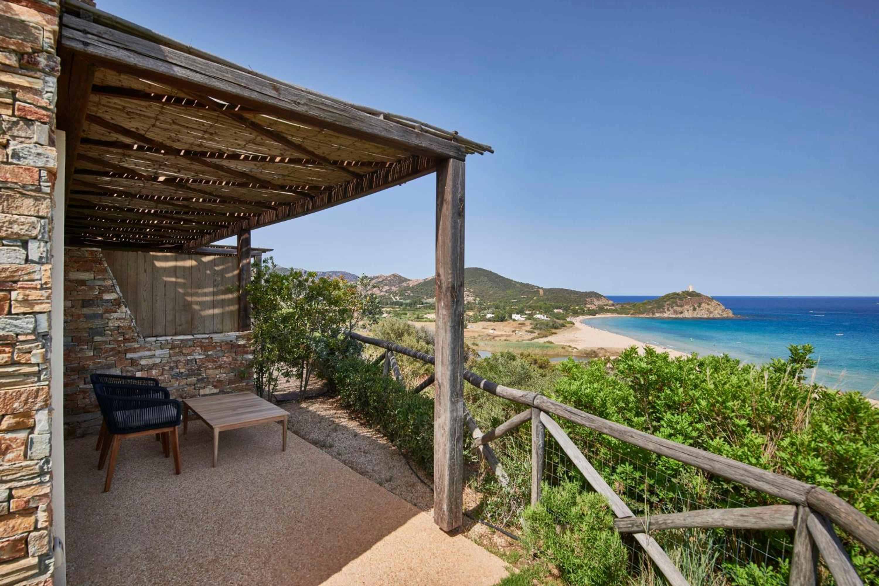 Deluxe King Room with Sea View