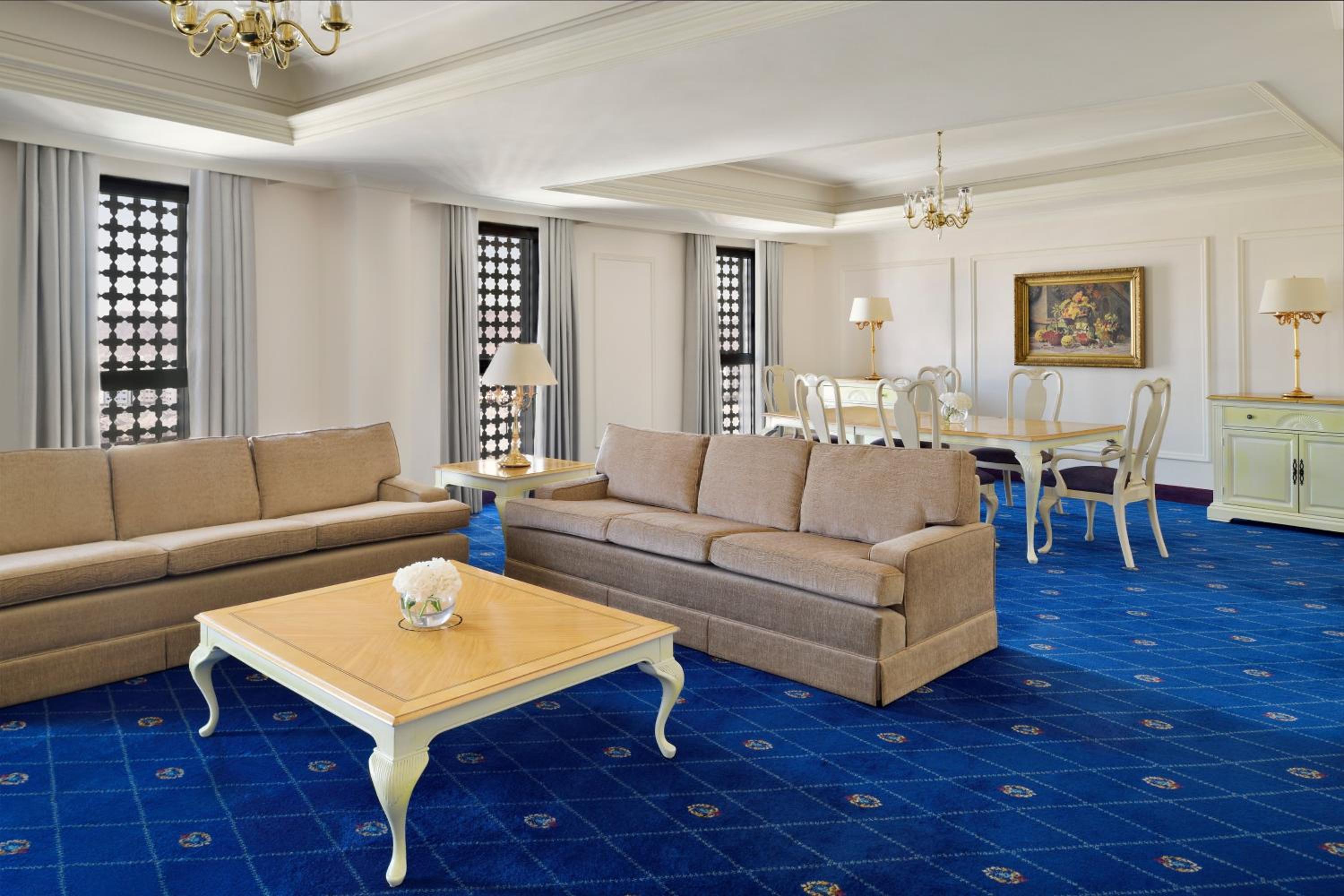 Two-Bedroom Suite with One King and Two Twin Beds - High Floor thumbnail 5