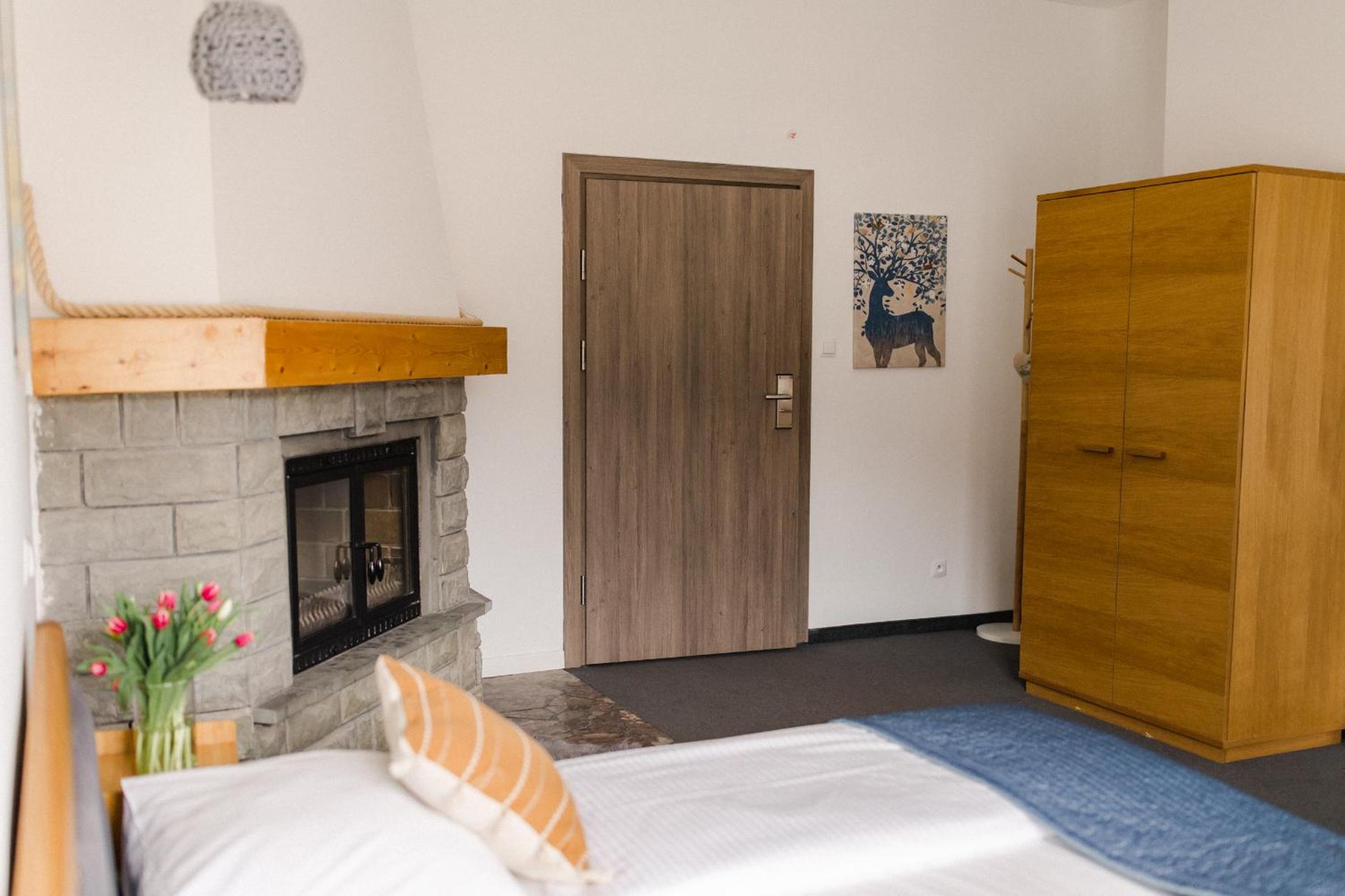 Apartment photo 2