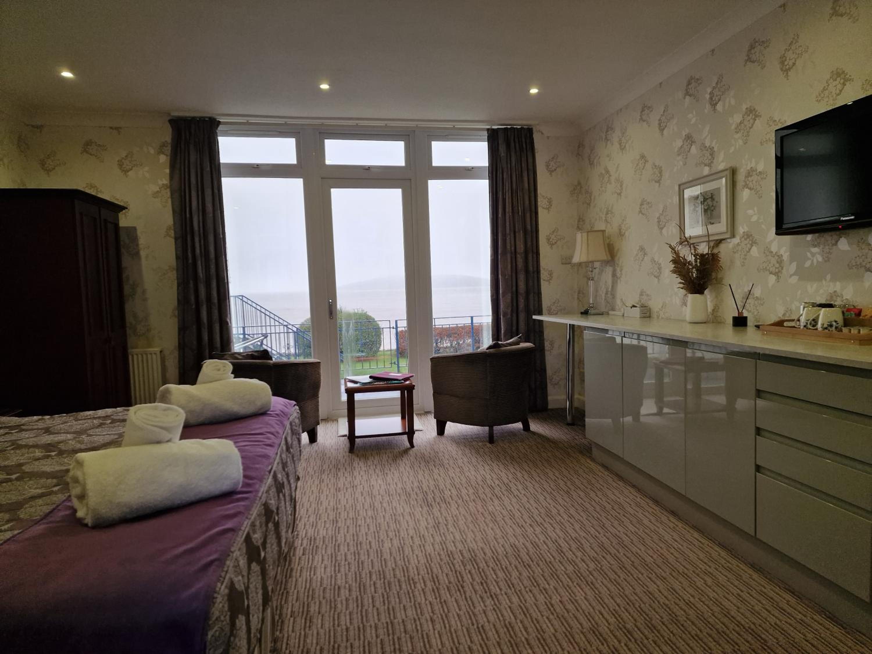 Superior Double or Twin Room with Sea View
