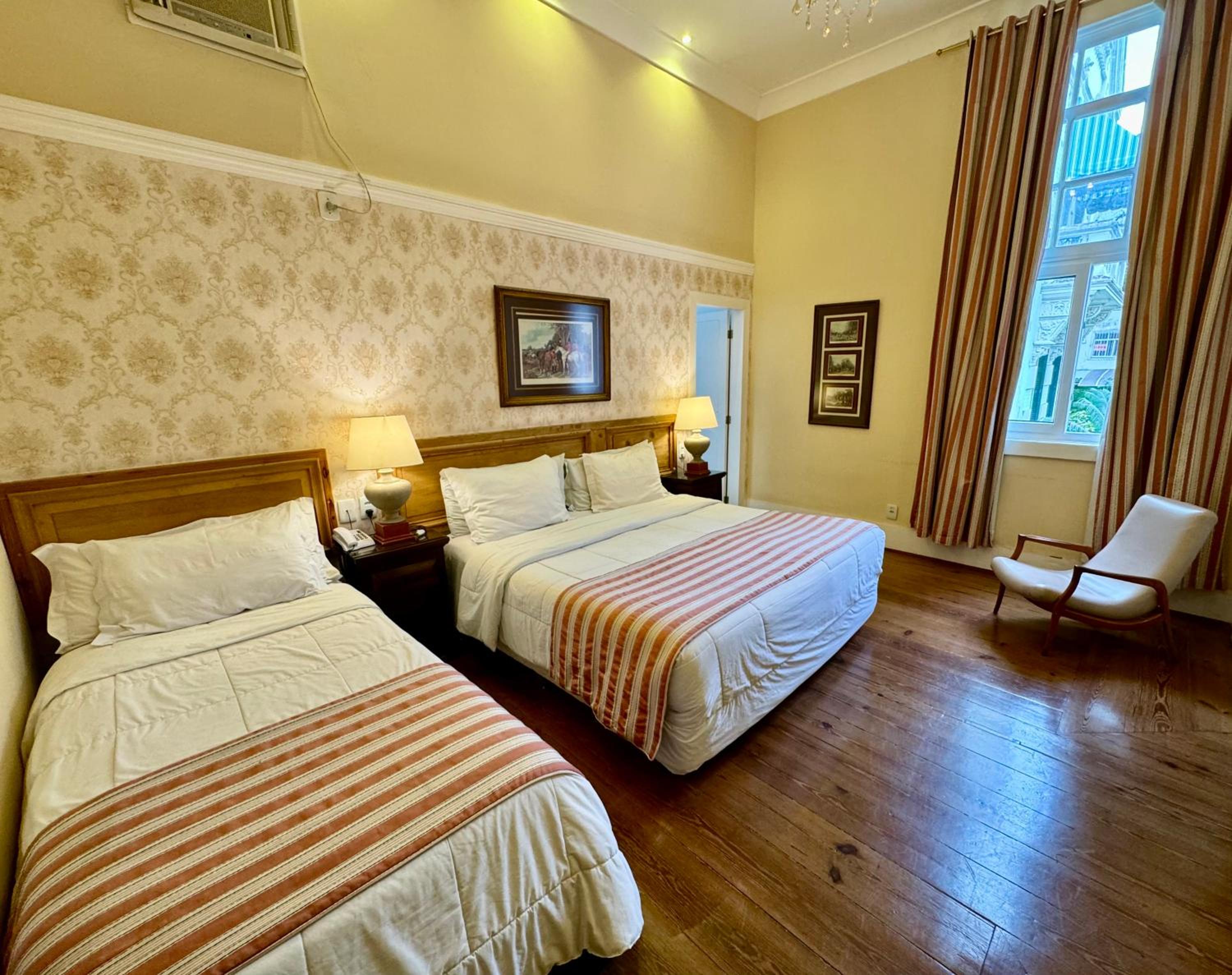 Luxury Triple Room