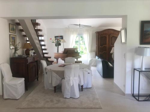 Villa with Private Pool photo 1
