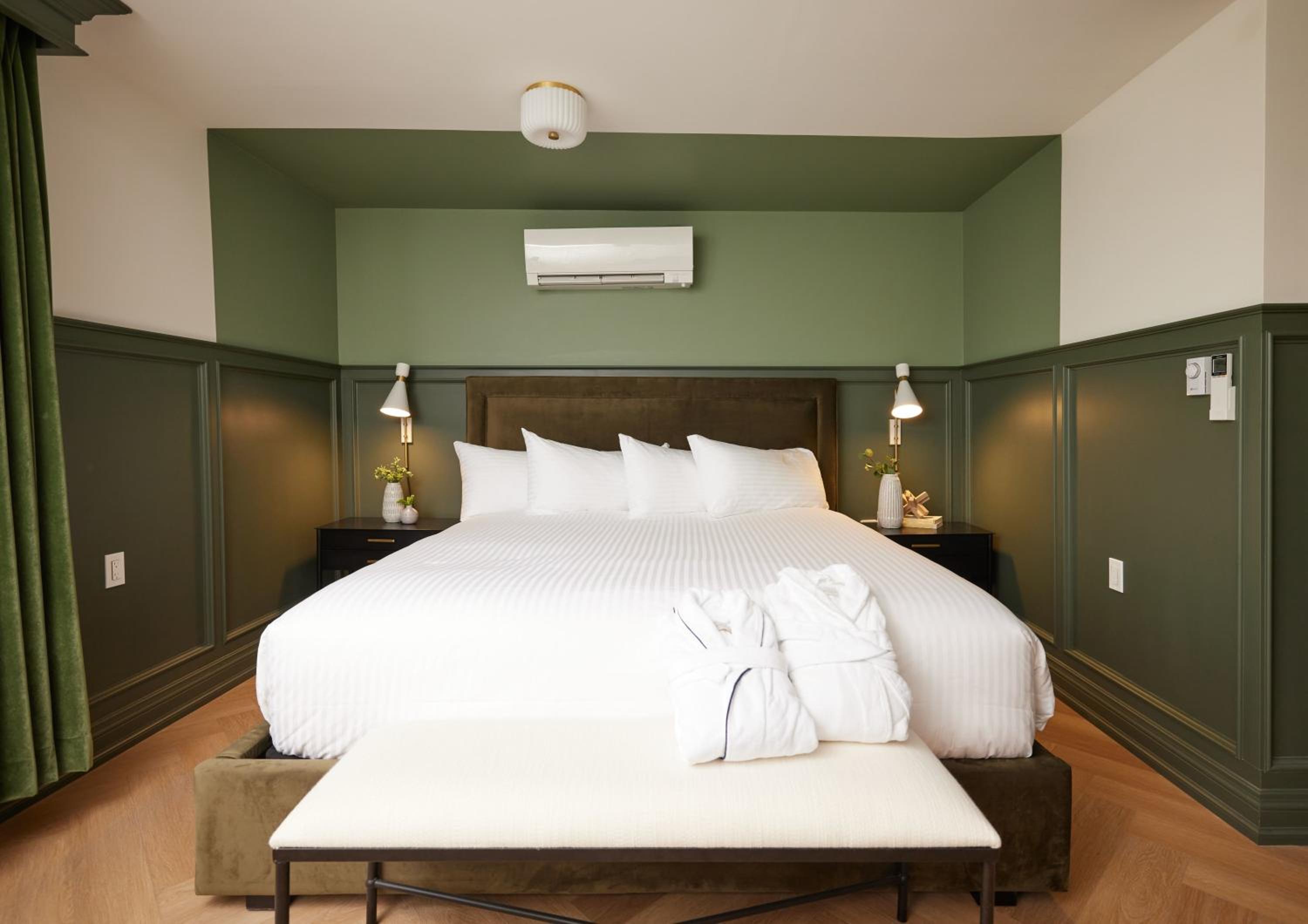 King Room