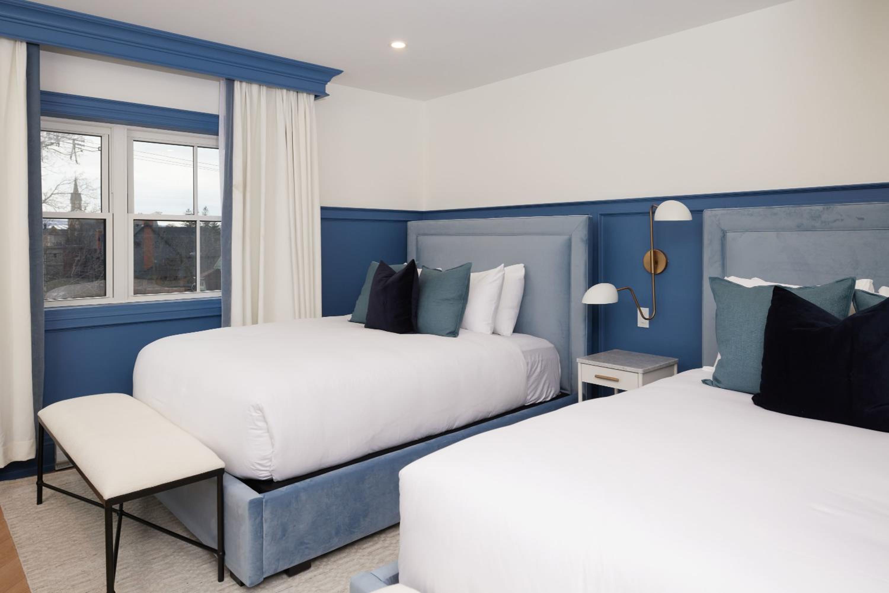 Classic Quadruple Room