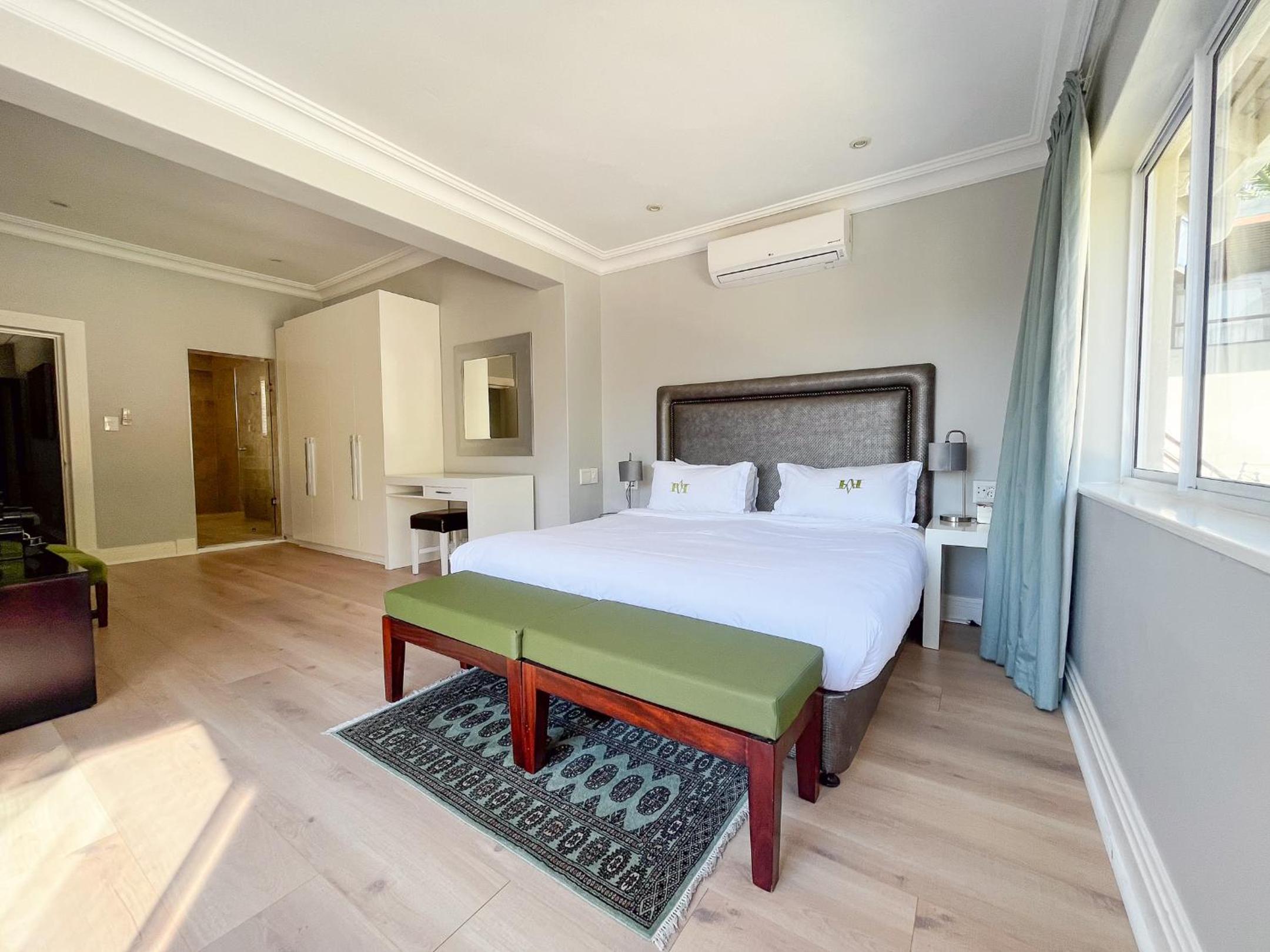 King Room with Balcony