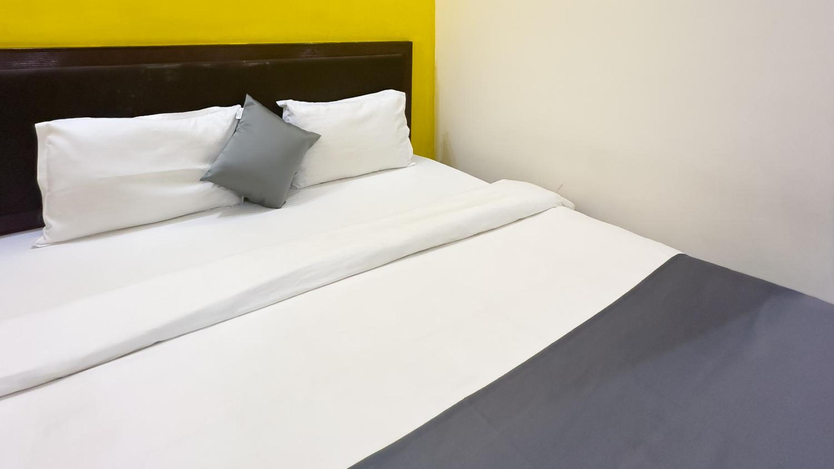Triple Room - Photo 17
