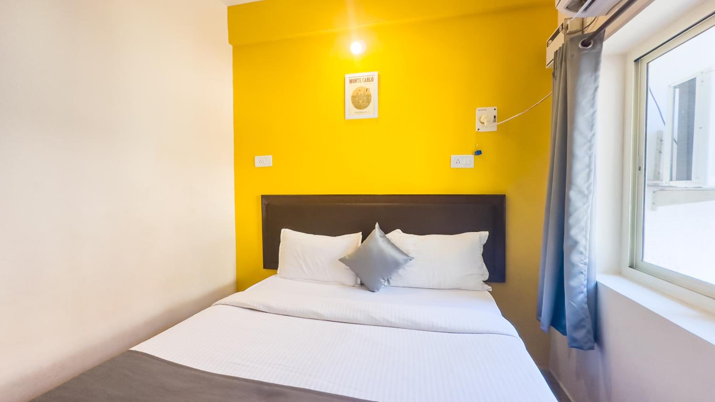 Budget Double Room - Photo 6