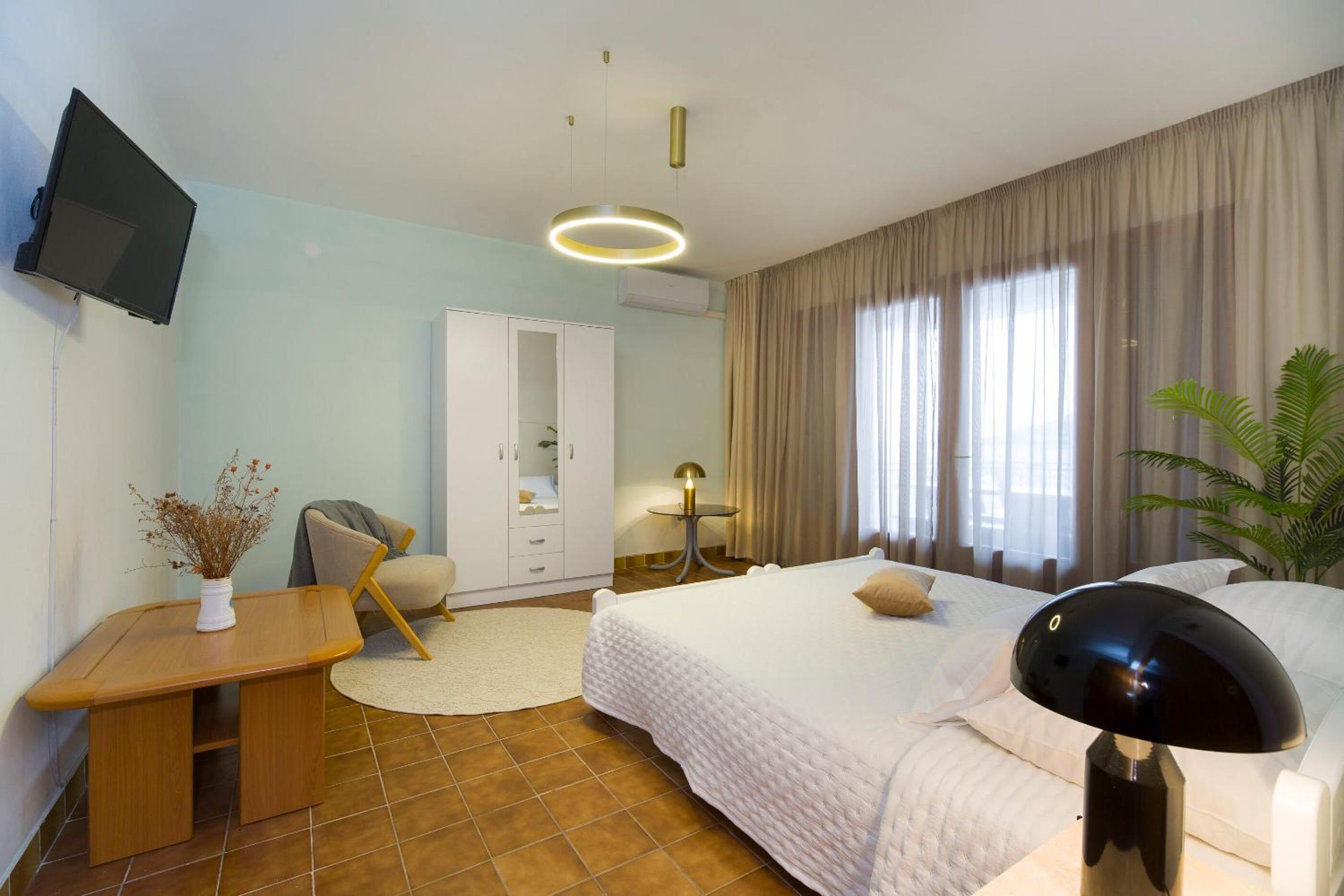 Three-Bedroom Apartment Standard