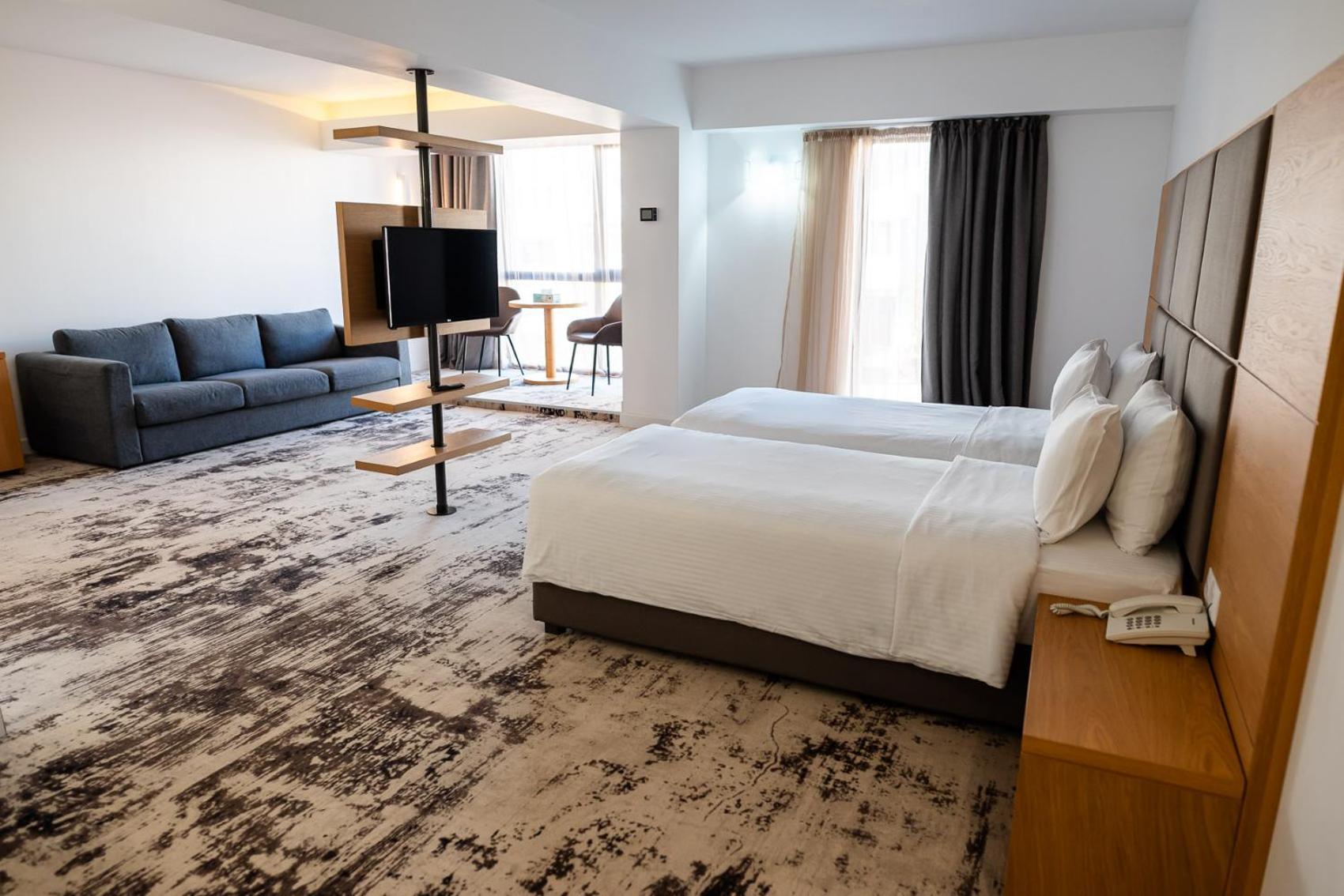 Deluxe Twin Room - Photo 14