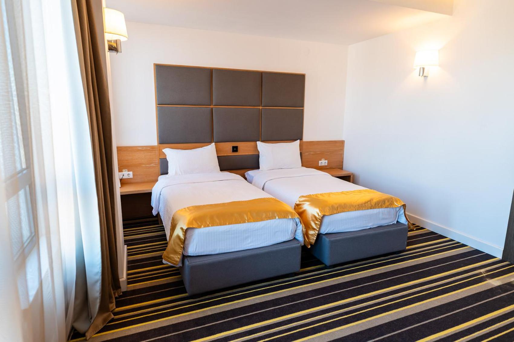 Deluxe Twin Room - Photo 15