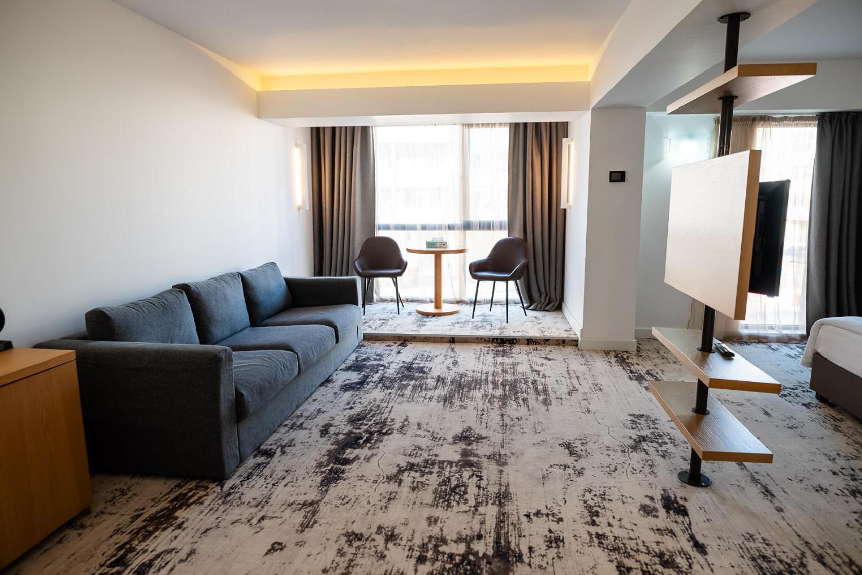 Deluxe Twin Room - Photo 17