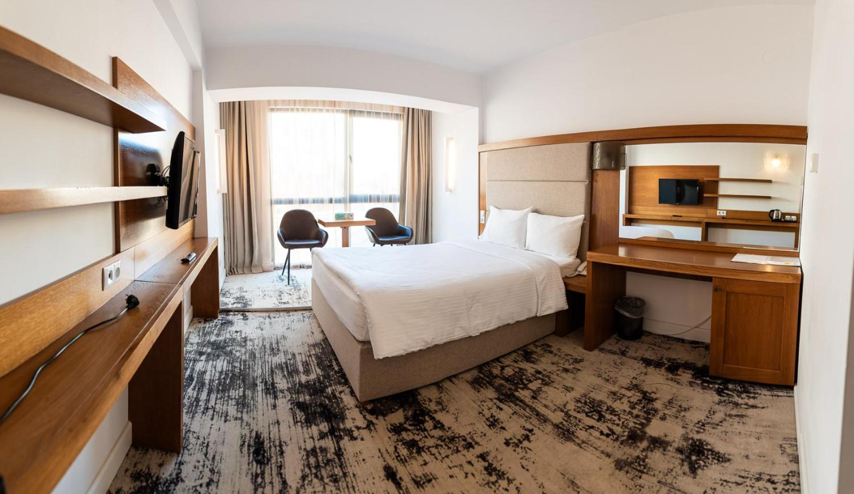 Double Room - Photo 7