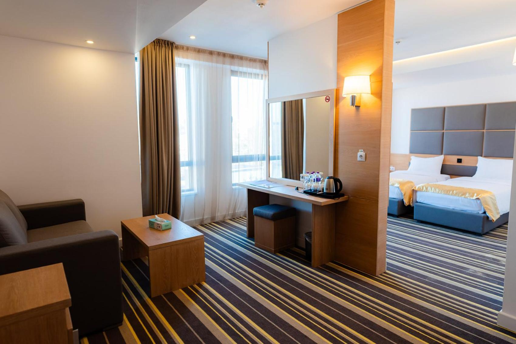 Deluxe Twin Room - Photo 20