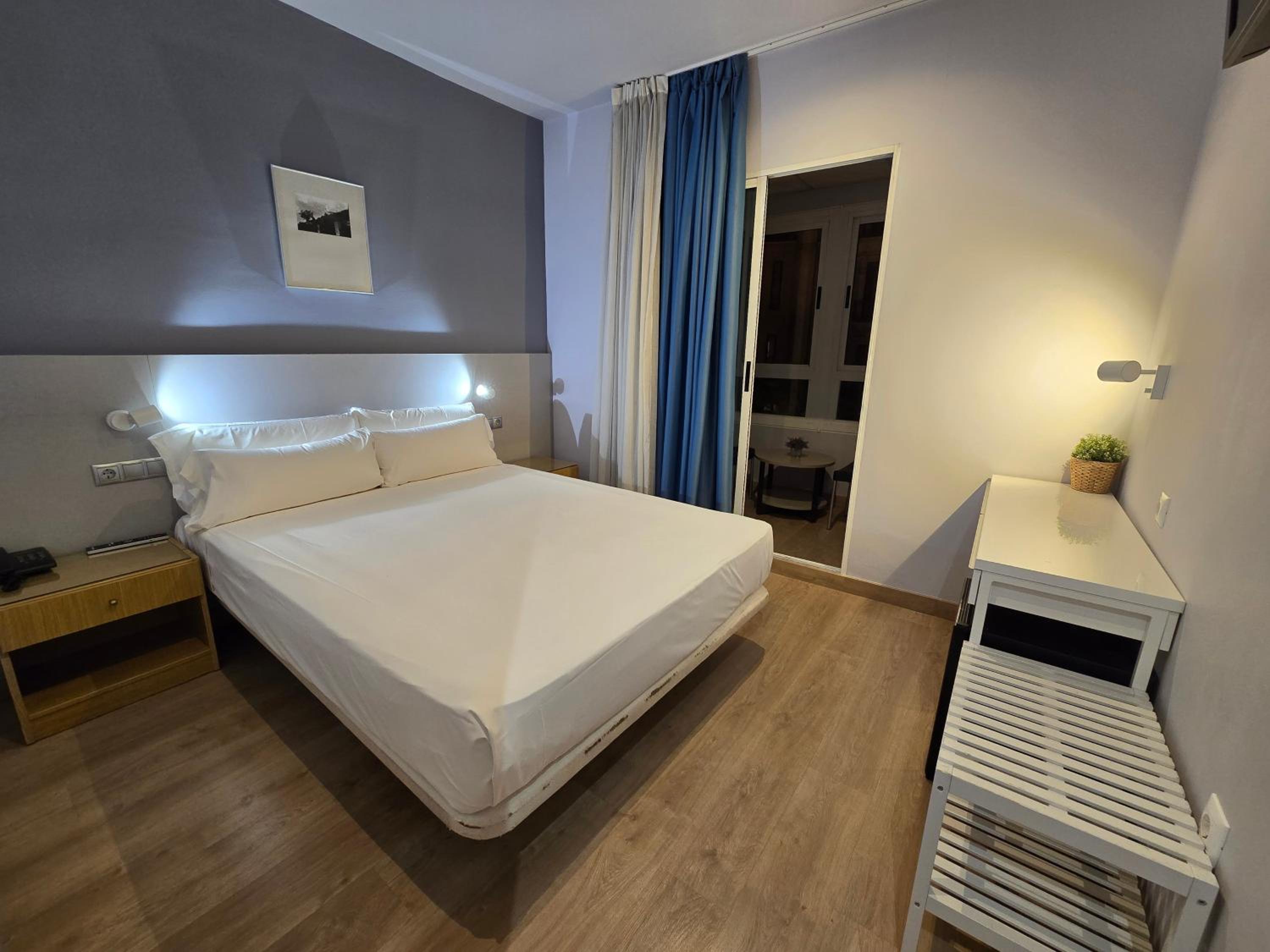 Habitación Queen con Balcón