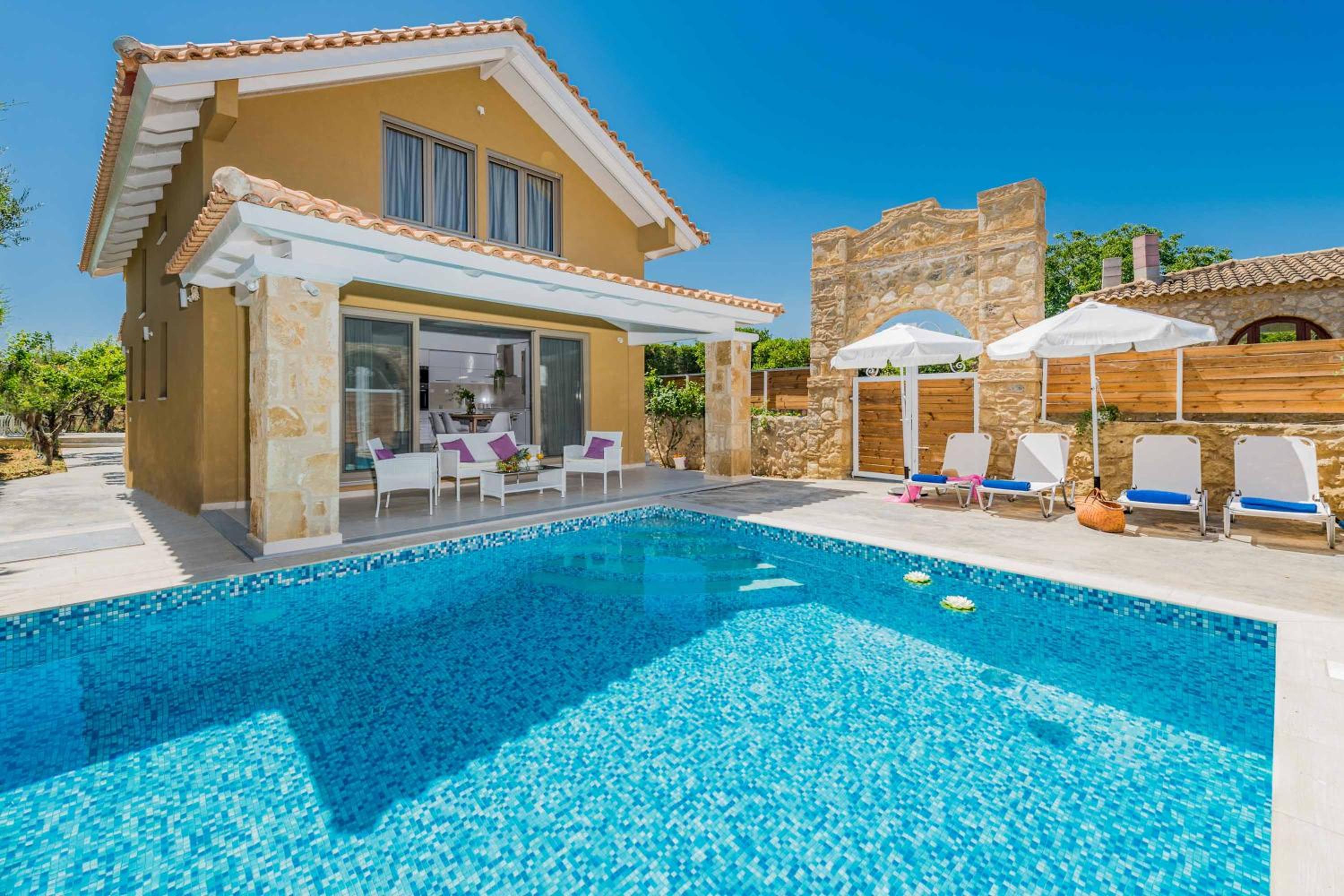 Villa photo 3
