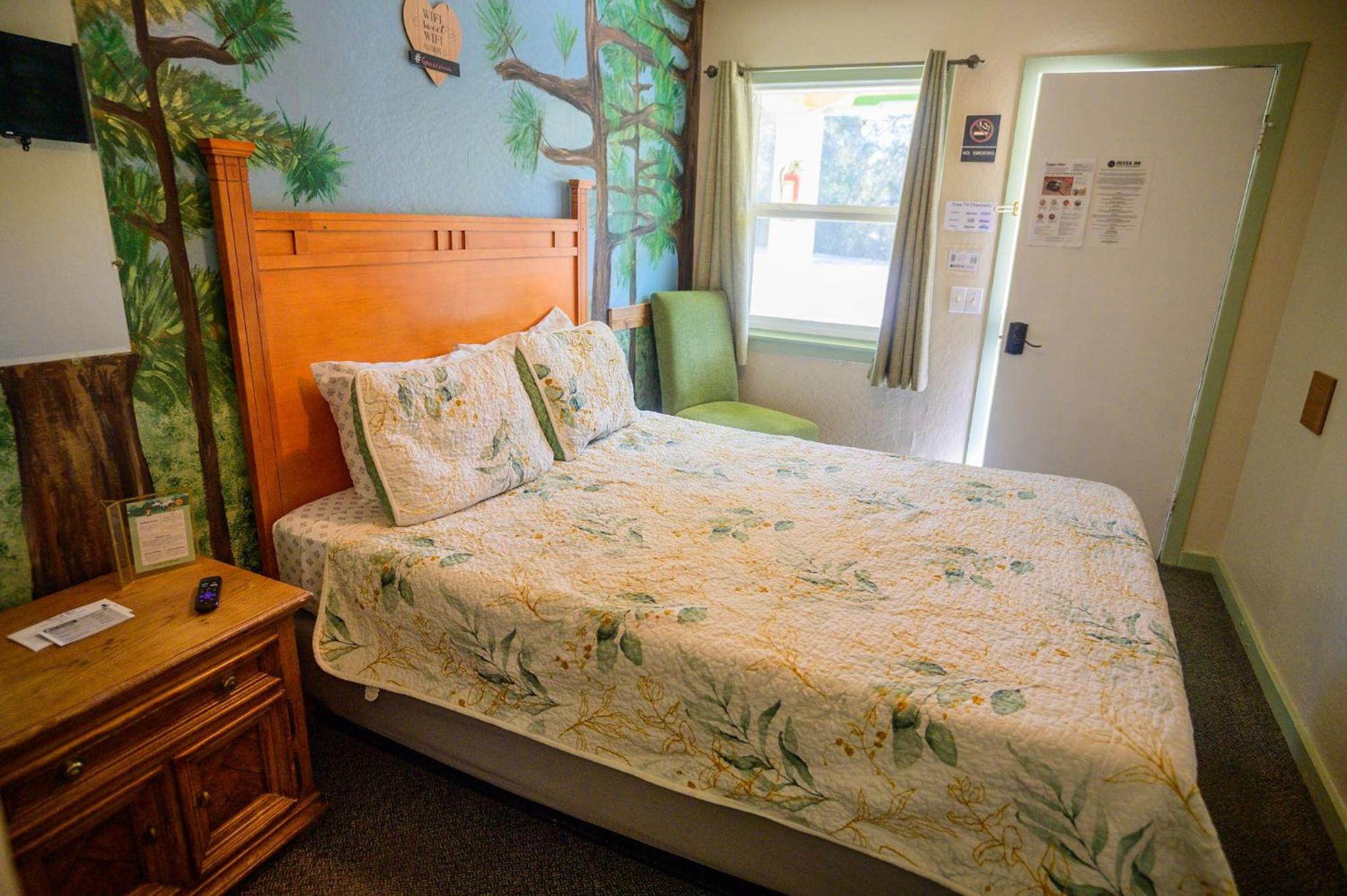 Queen Room