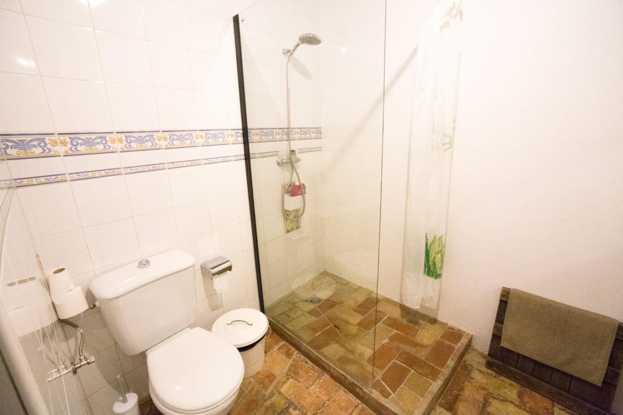Double Room with Patio - Photo 28