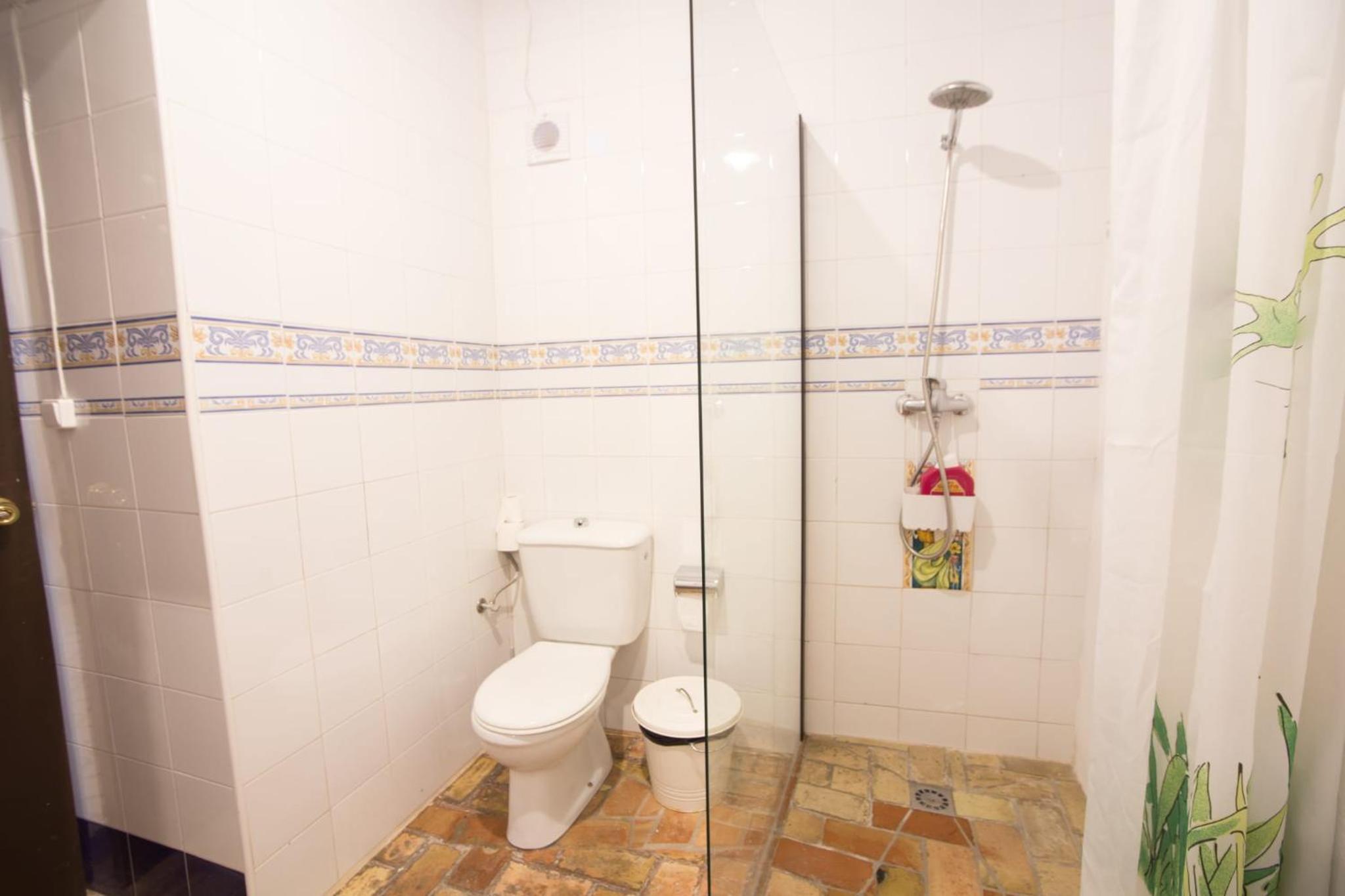 Double Room - Photo 15